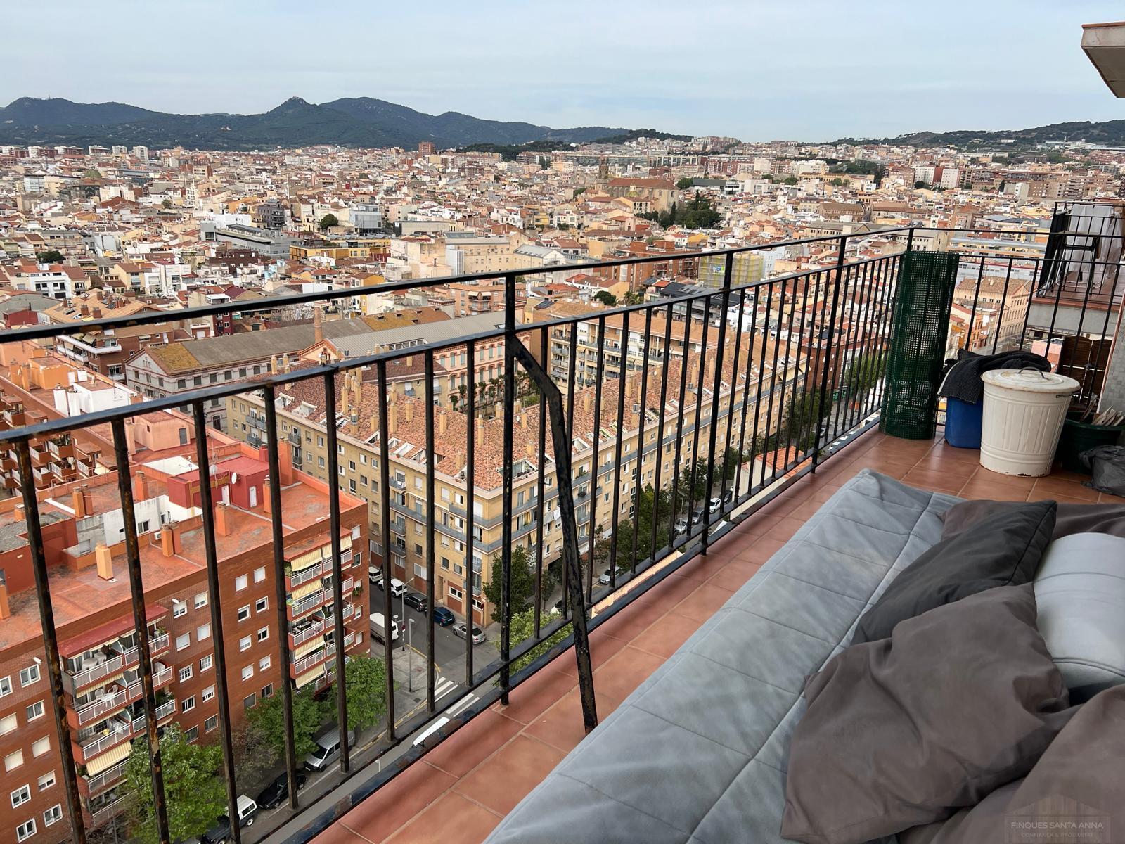 For rent of penthouse in Mataró