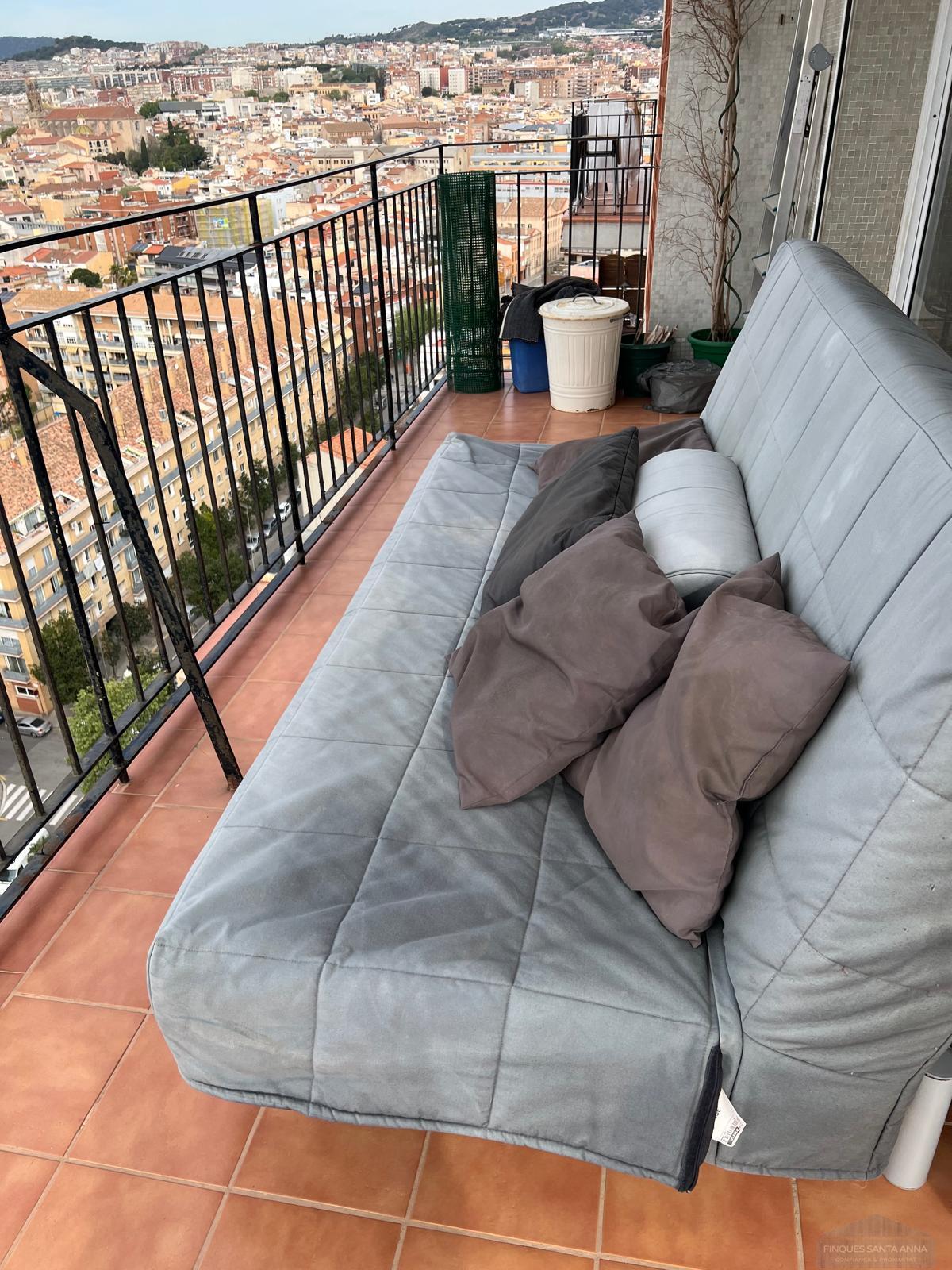 For rent of penthouse in Mataró