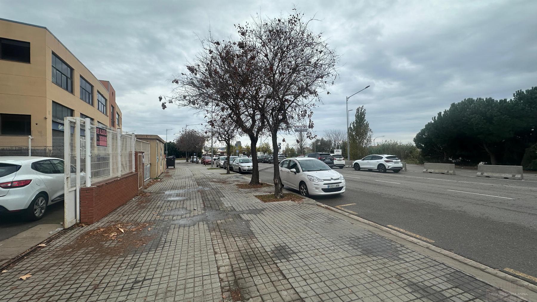 Venda de nau industrial a Mataró