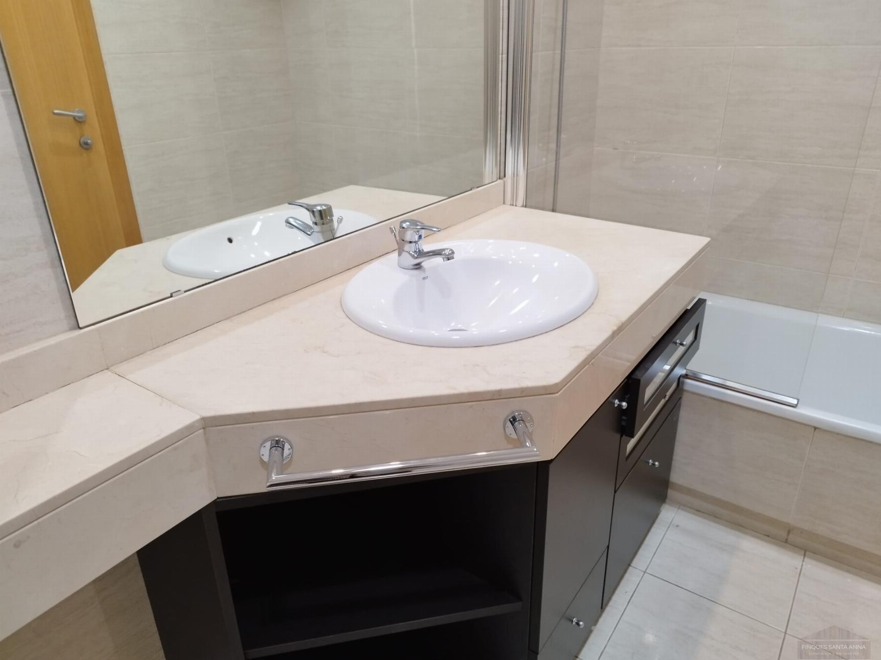 For sale of flat in Mataró