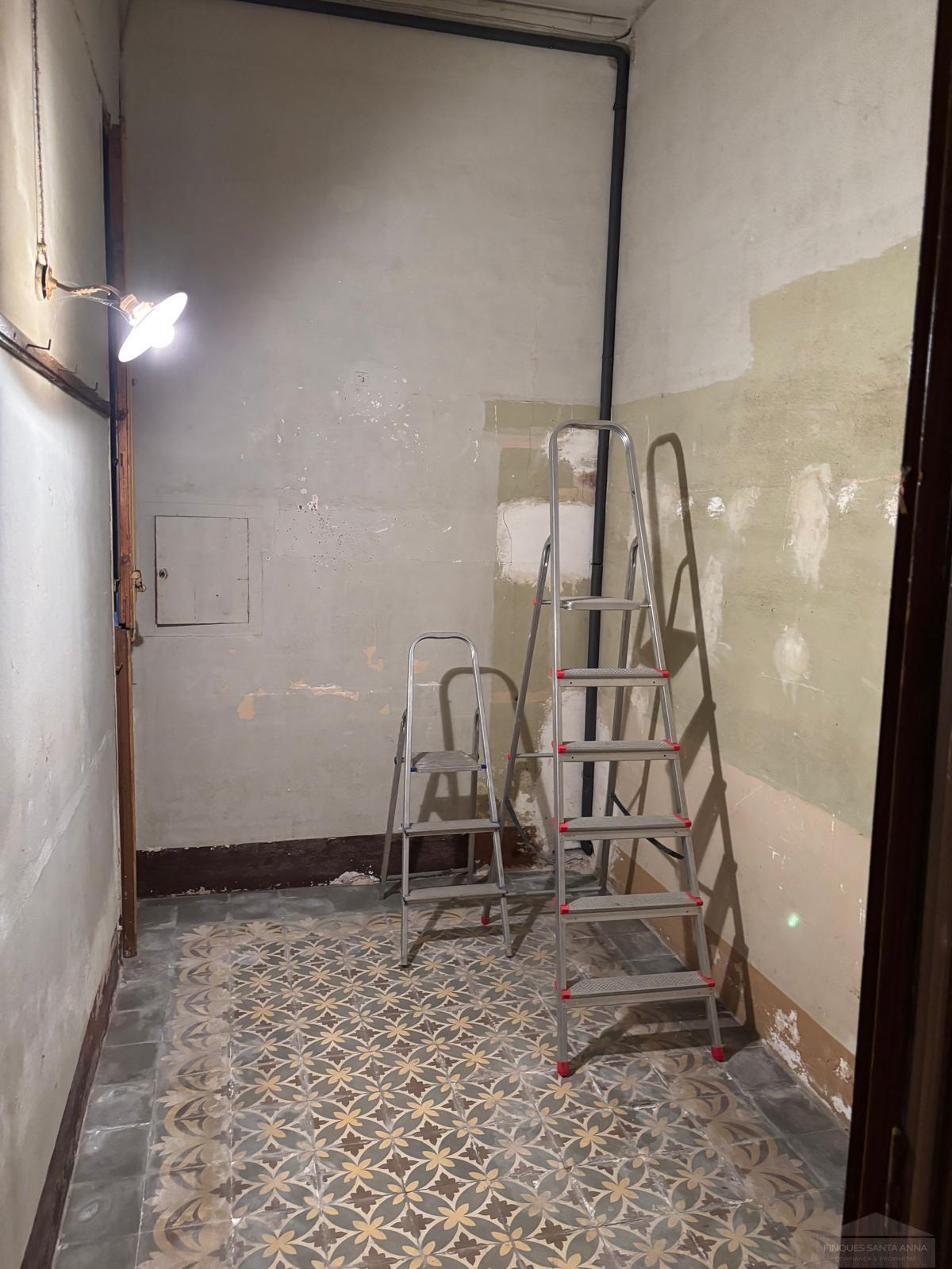 For sale of house in Mataró