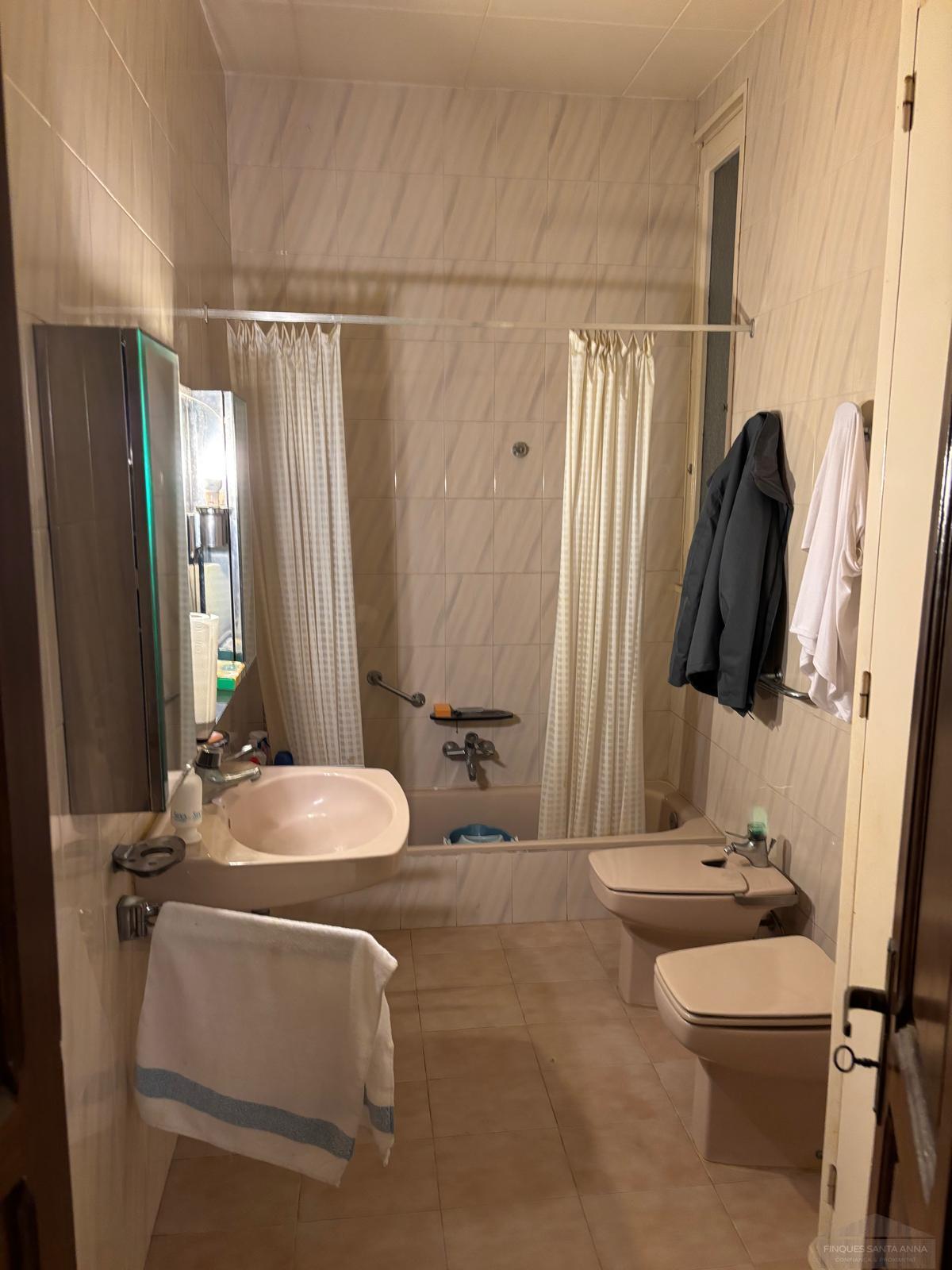 For sale of house in Mataró