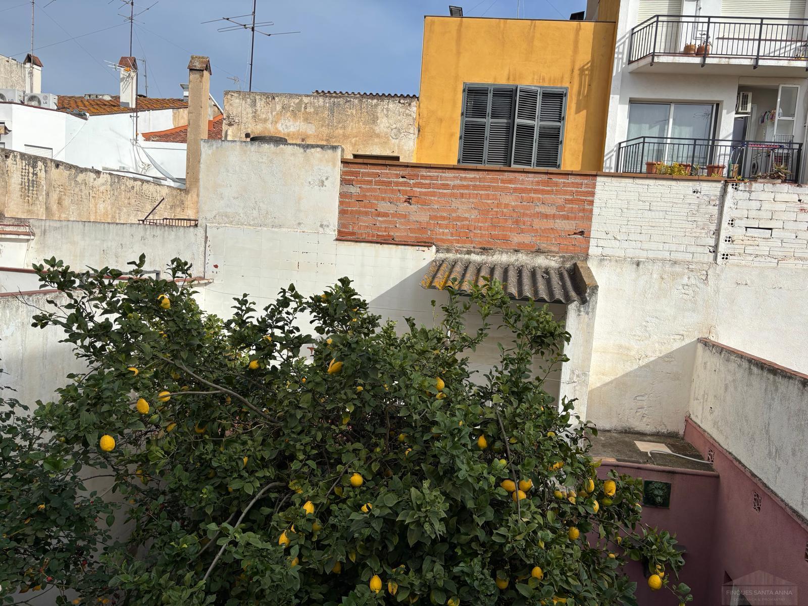 For sale of house in Mataró