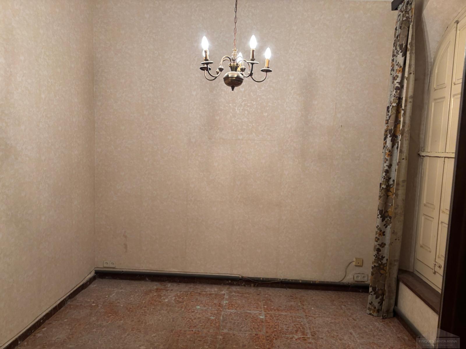 For sale of house in Mataró