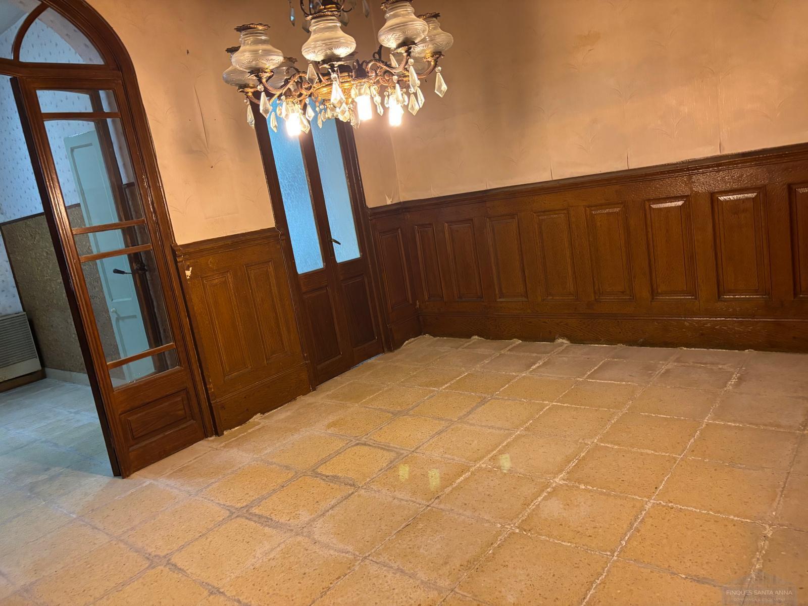 For sale of house in Mataró