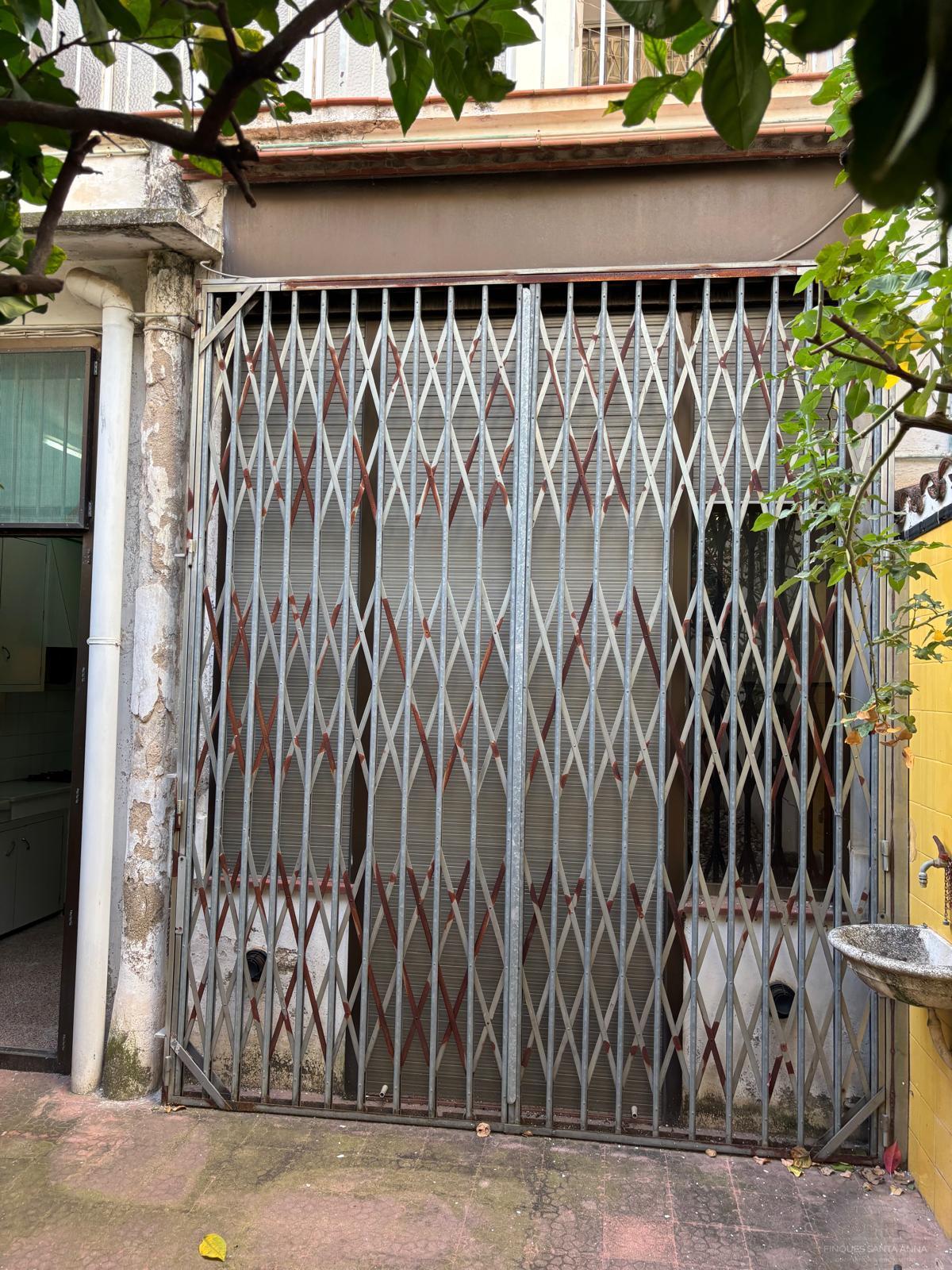 For sale of house in Mataró