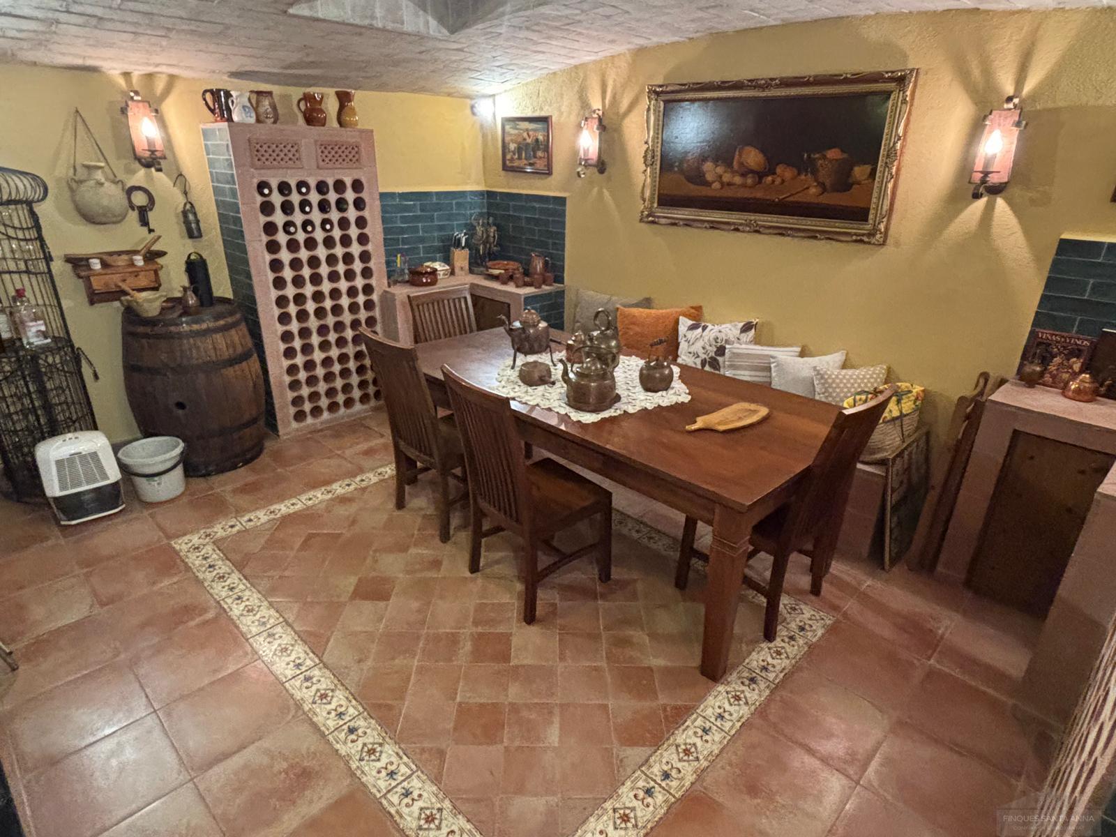 For sale of house in Argentona