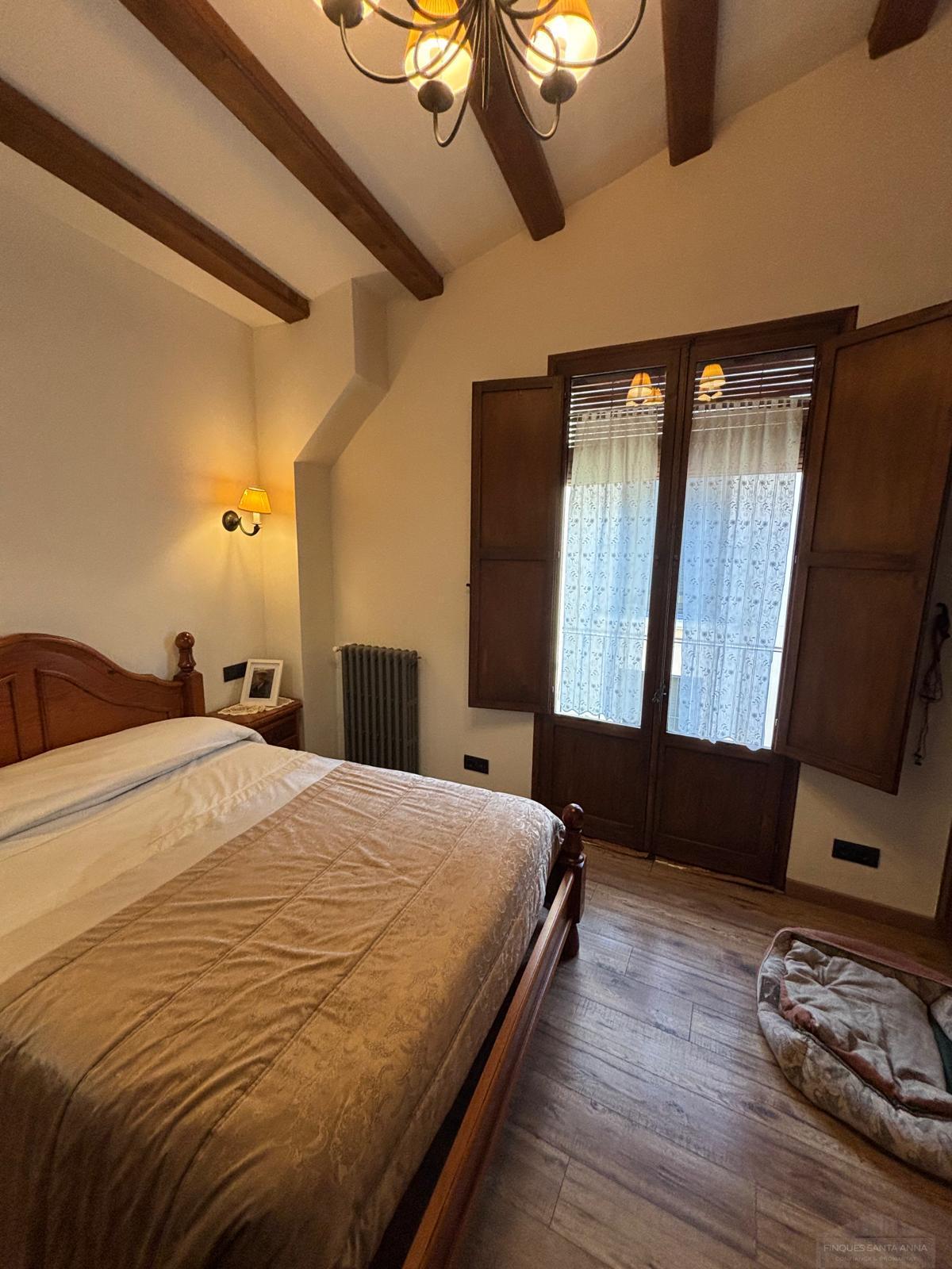 For sale of house in Argentona
