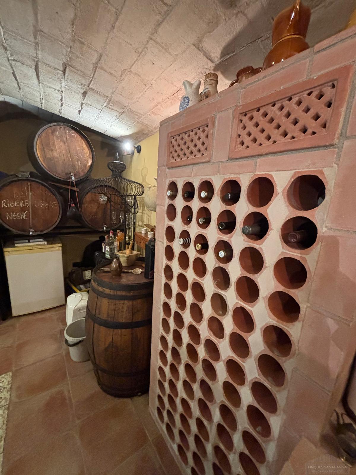 For sale of house in Argentona