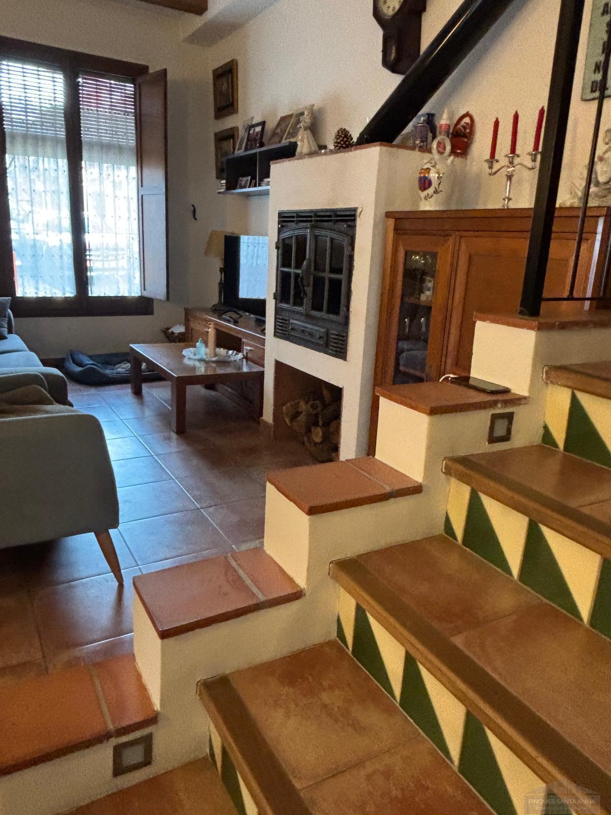 For sale of house in Argentona