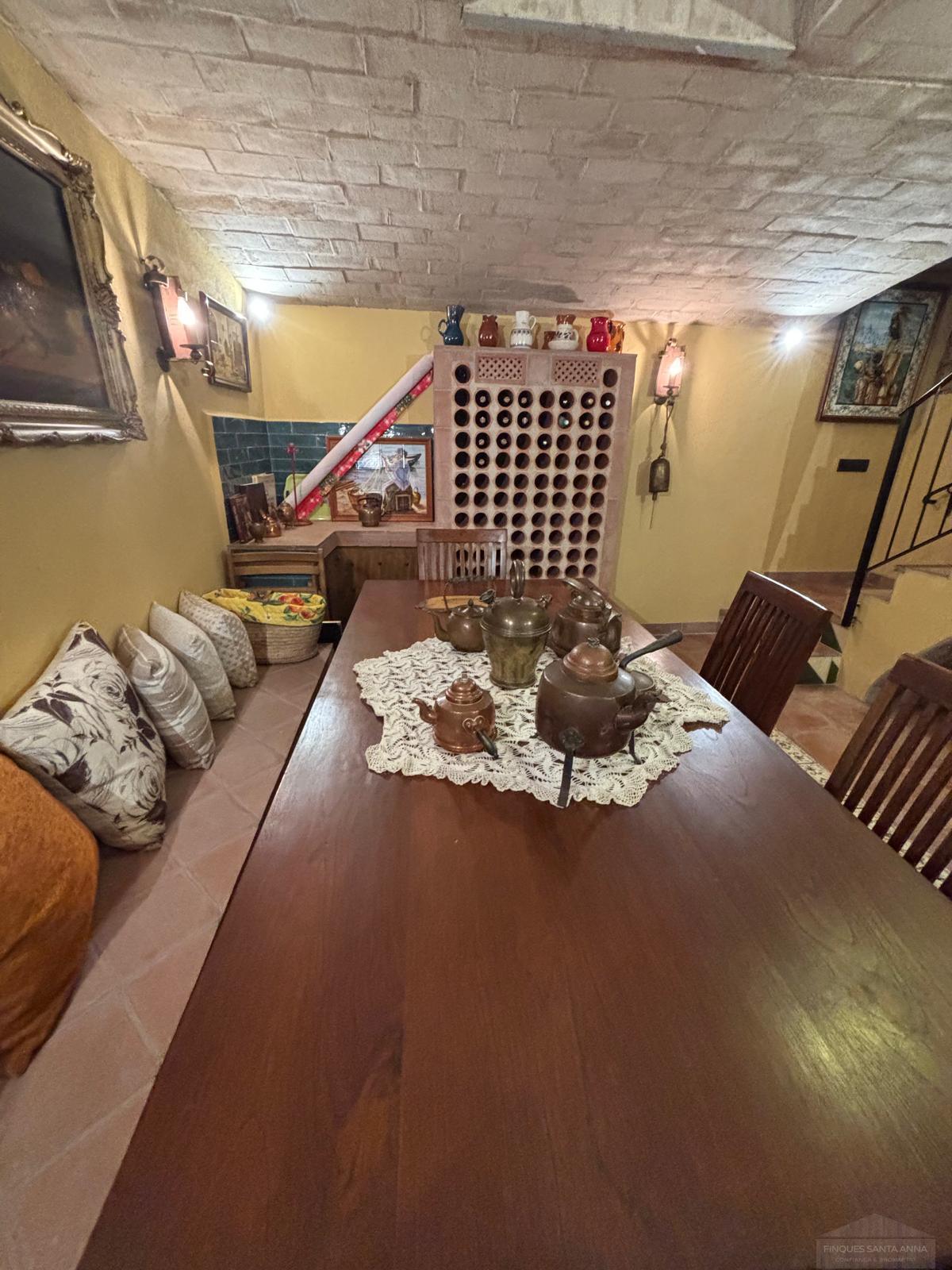 For sale of house in Argentona