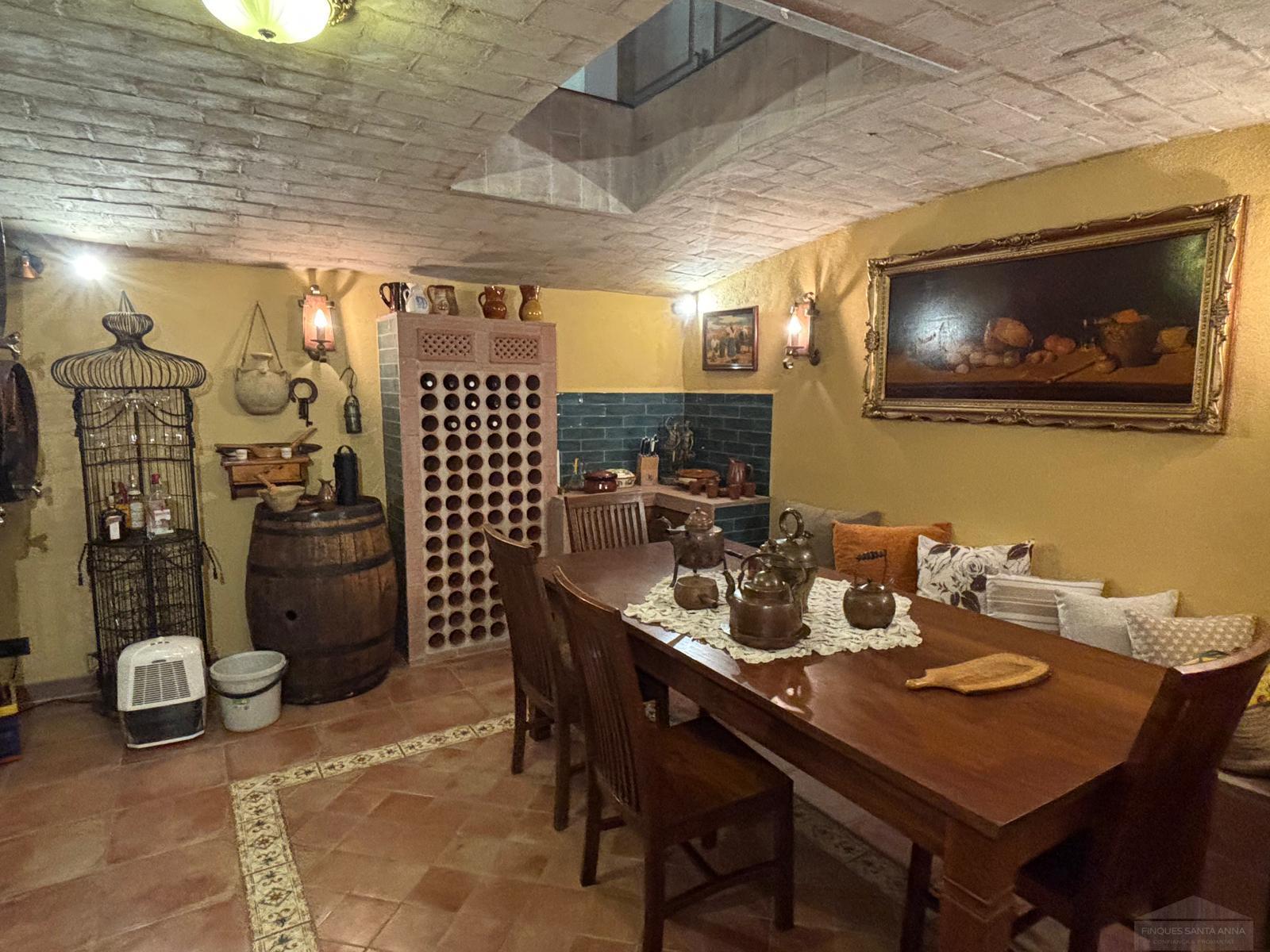 For sale of house in Argentona