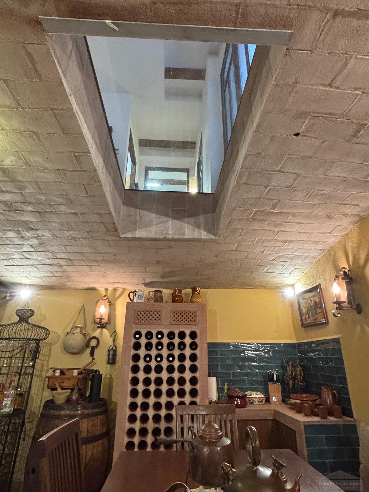 For sale of house in Argentona