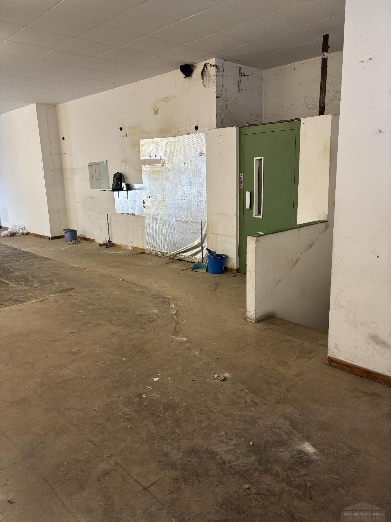 Venda de local comercial a Mataró