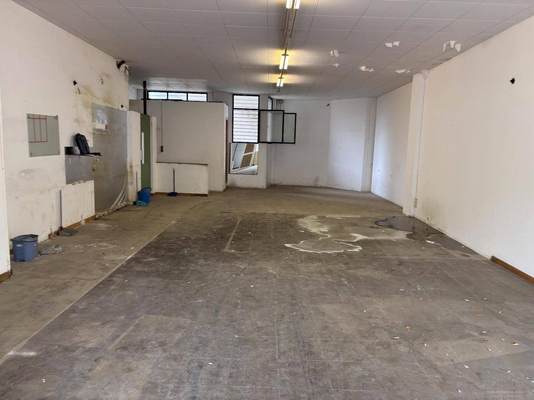 Venda de local comercial a Mataró