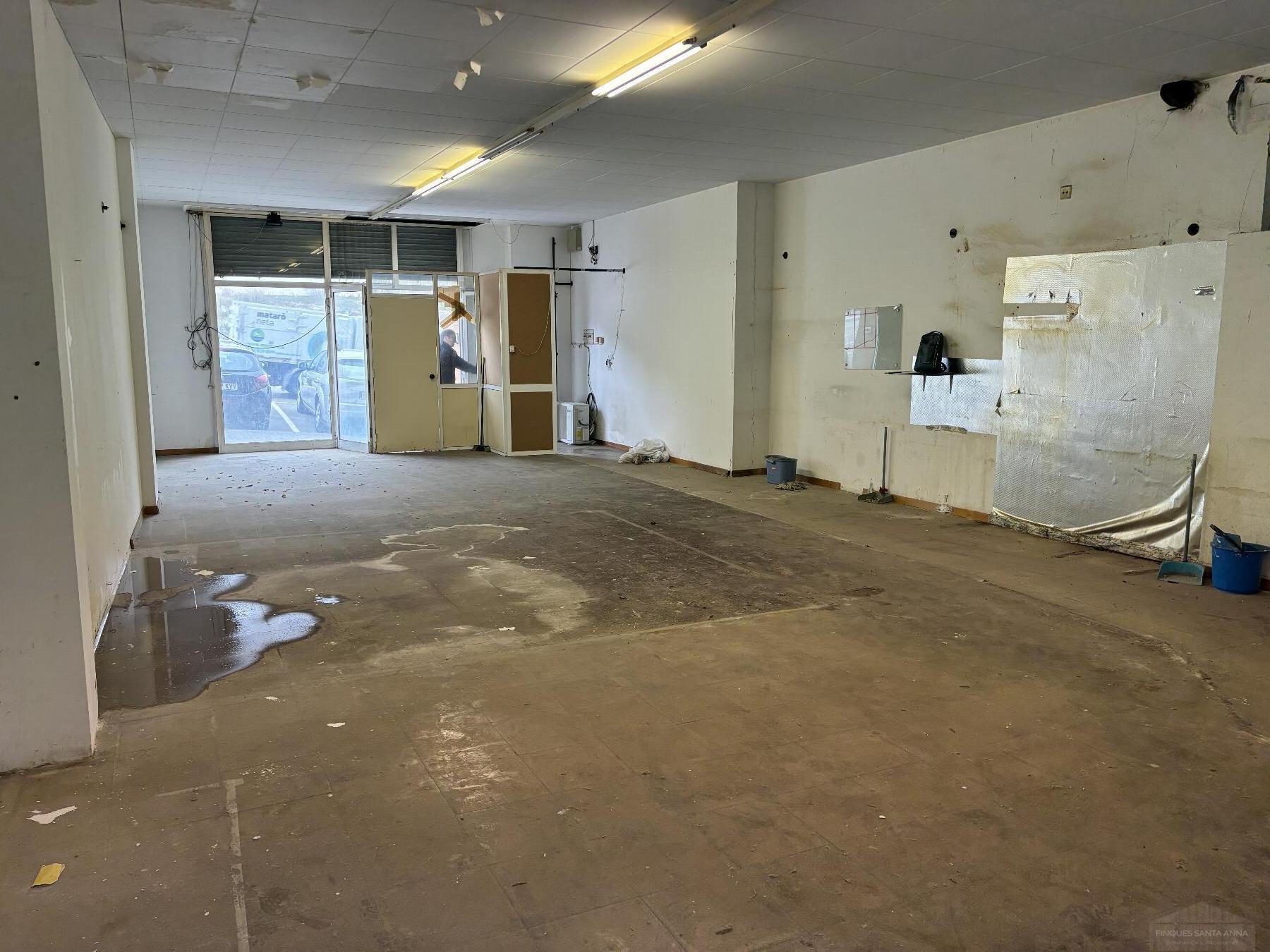 Venda de local comercial a Mataró