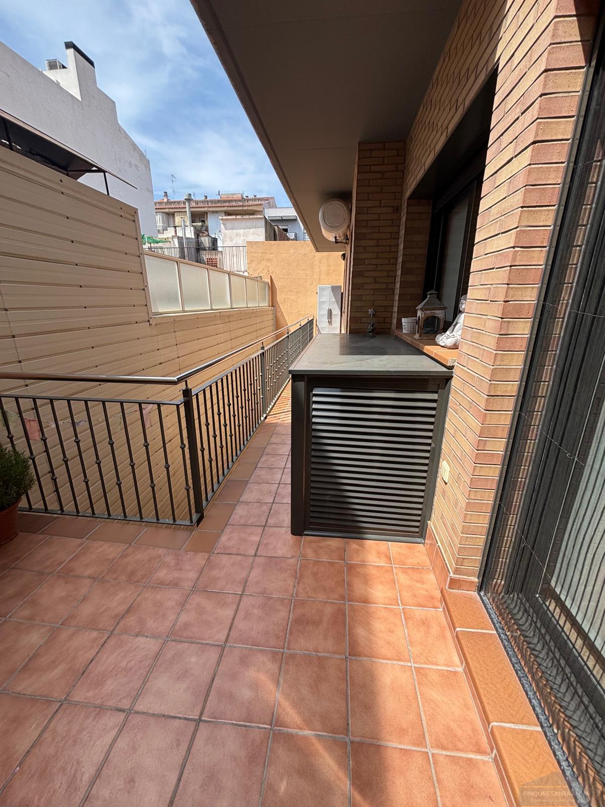 Venta de piso en Pineda de Mar