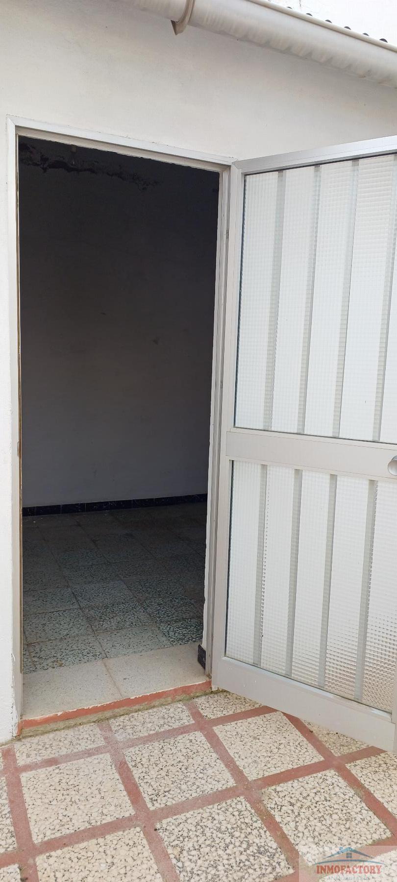 For sale of house in Olivares