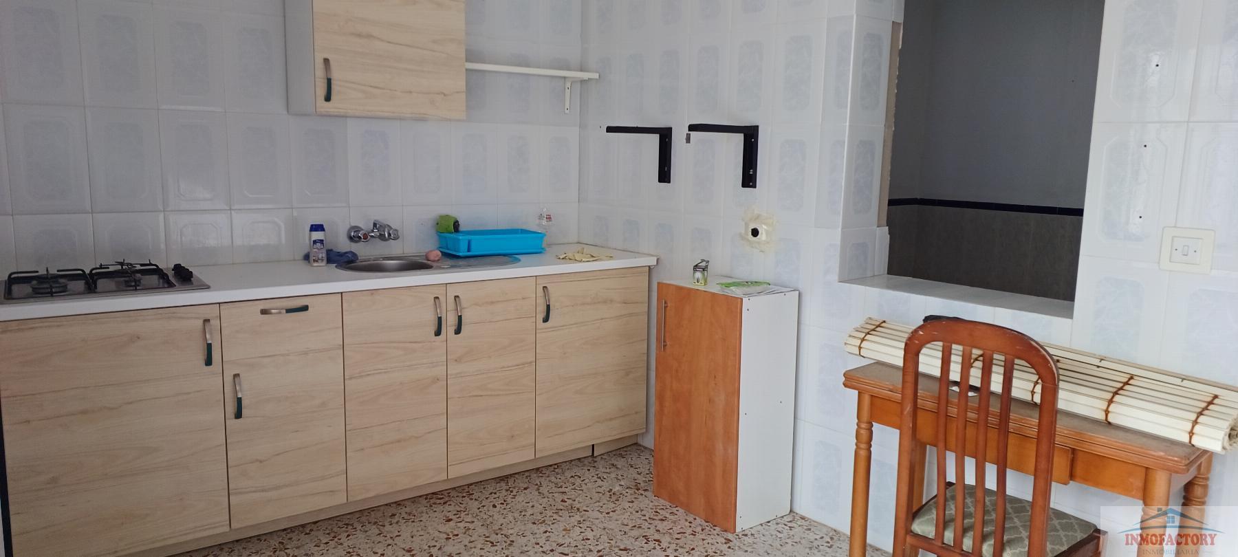 For sale of house in Olivares