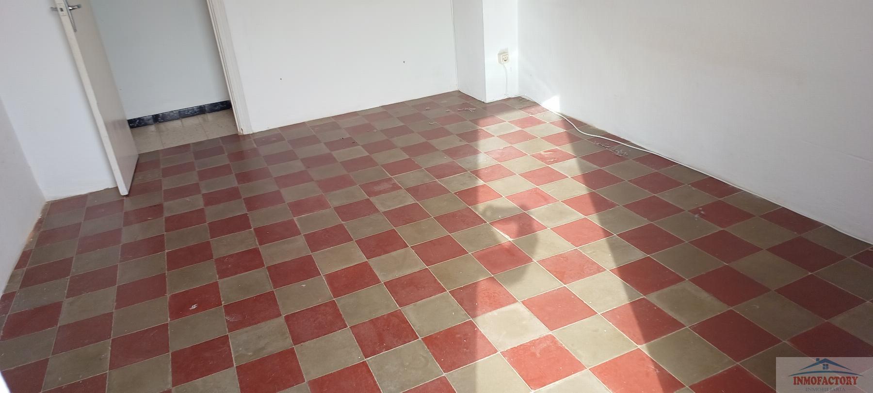For sale of house in Olivares