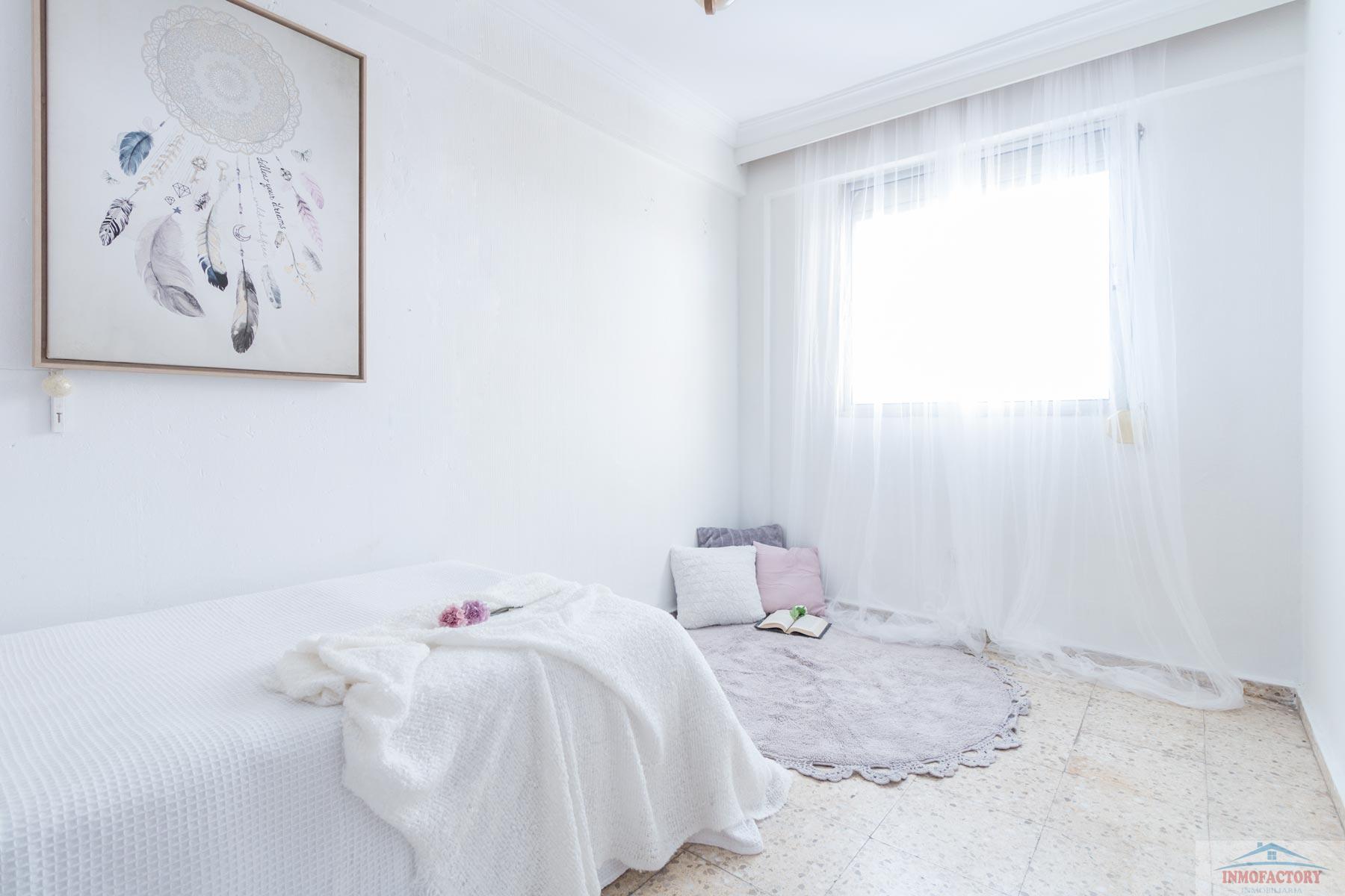 For sale of flat in Sevilla