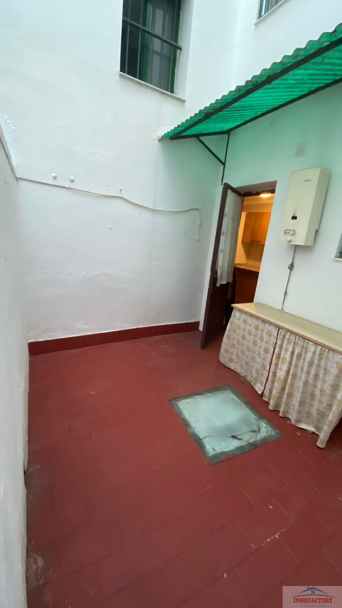 For rent of flat in Sevilla