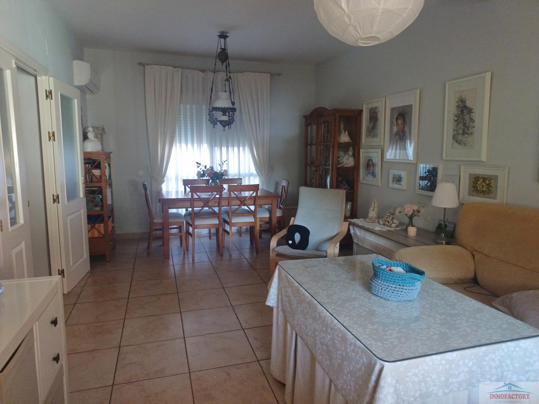 For sale of house in Mairena del Aljarafe