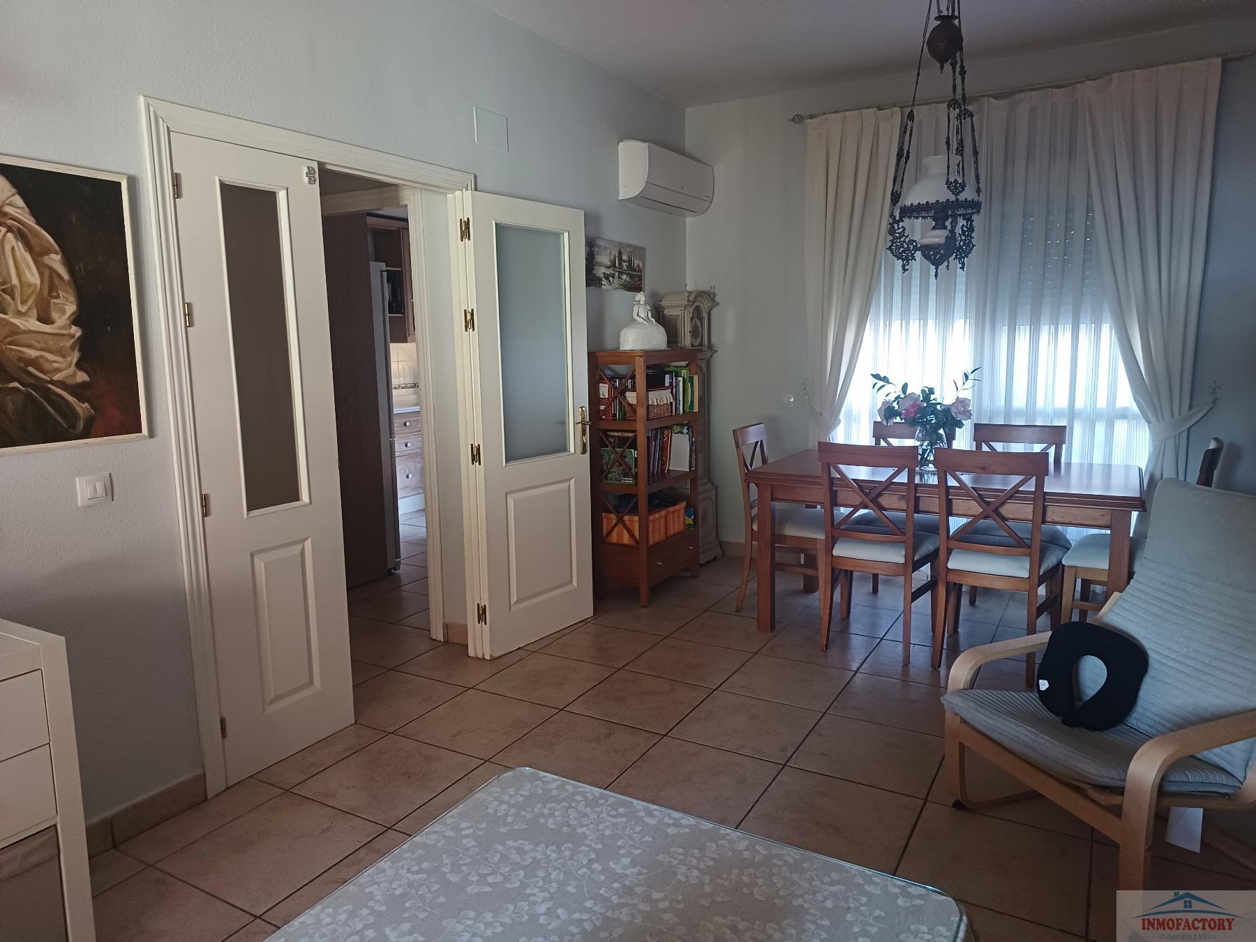 For sale of house in Mairena del Aljarafe