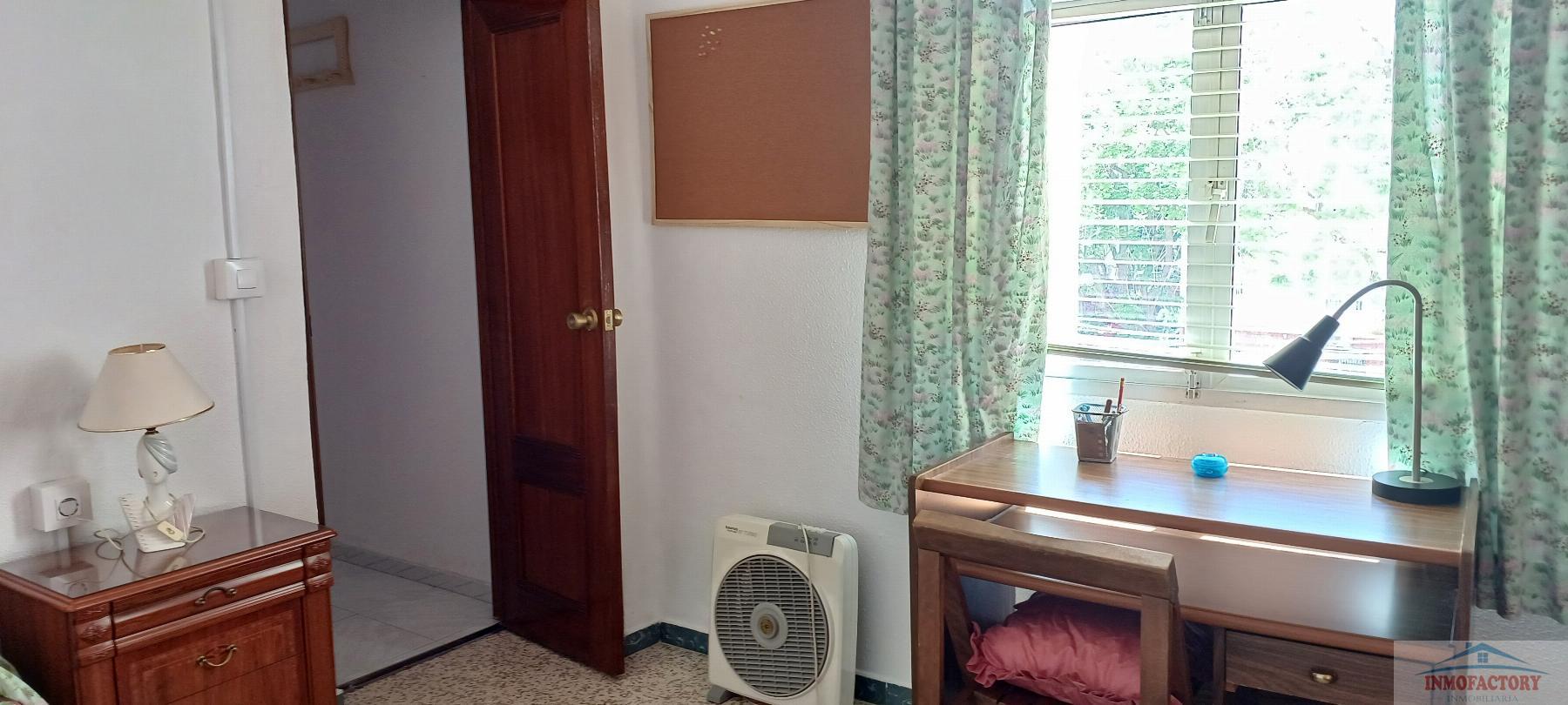 For rent of flat in Sevilla