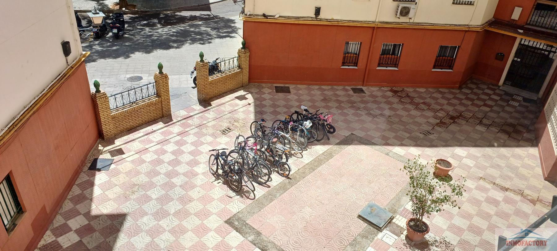 For rent of flat in Sevilla