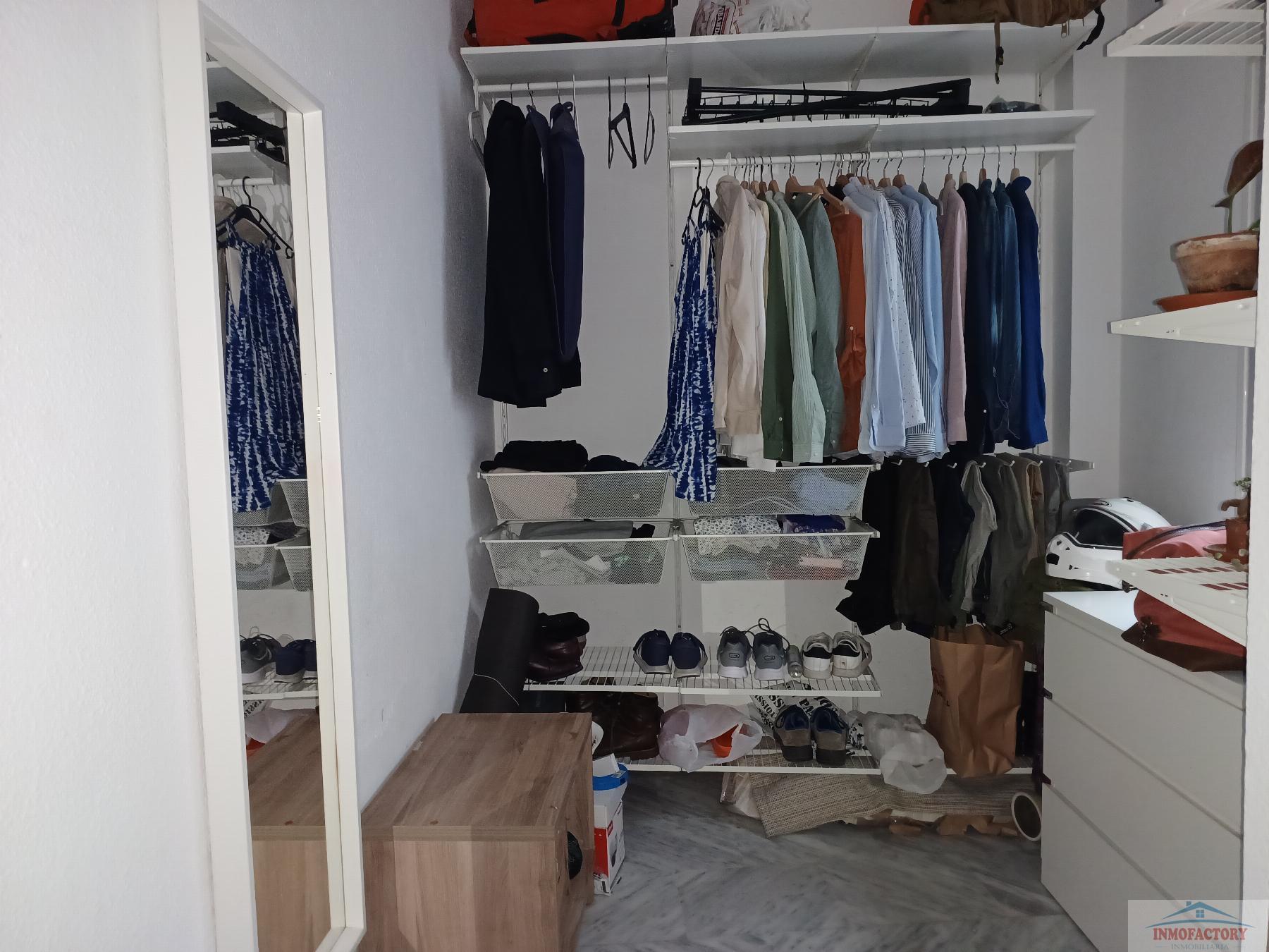 For sale of flat in Sevilla