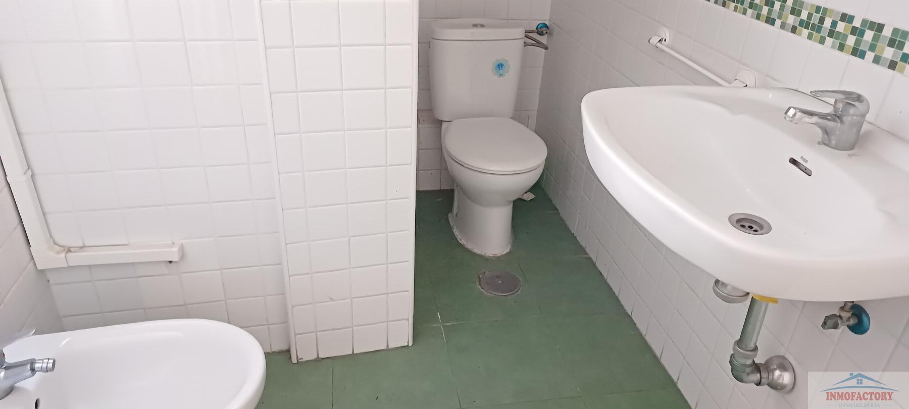For sale of building in Sevilla