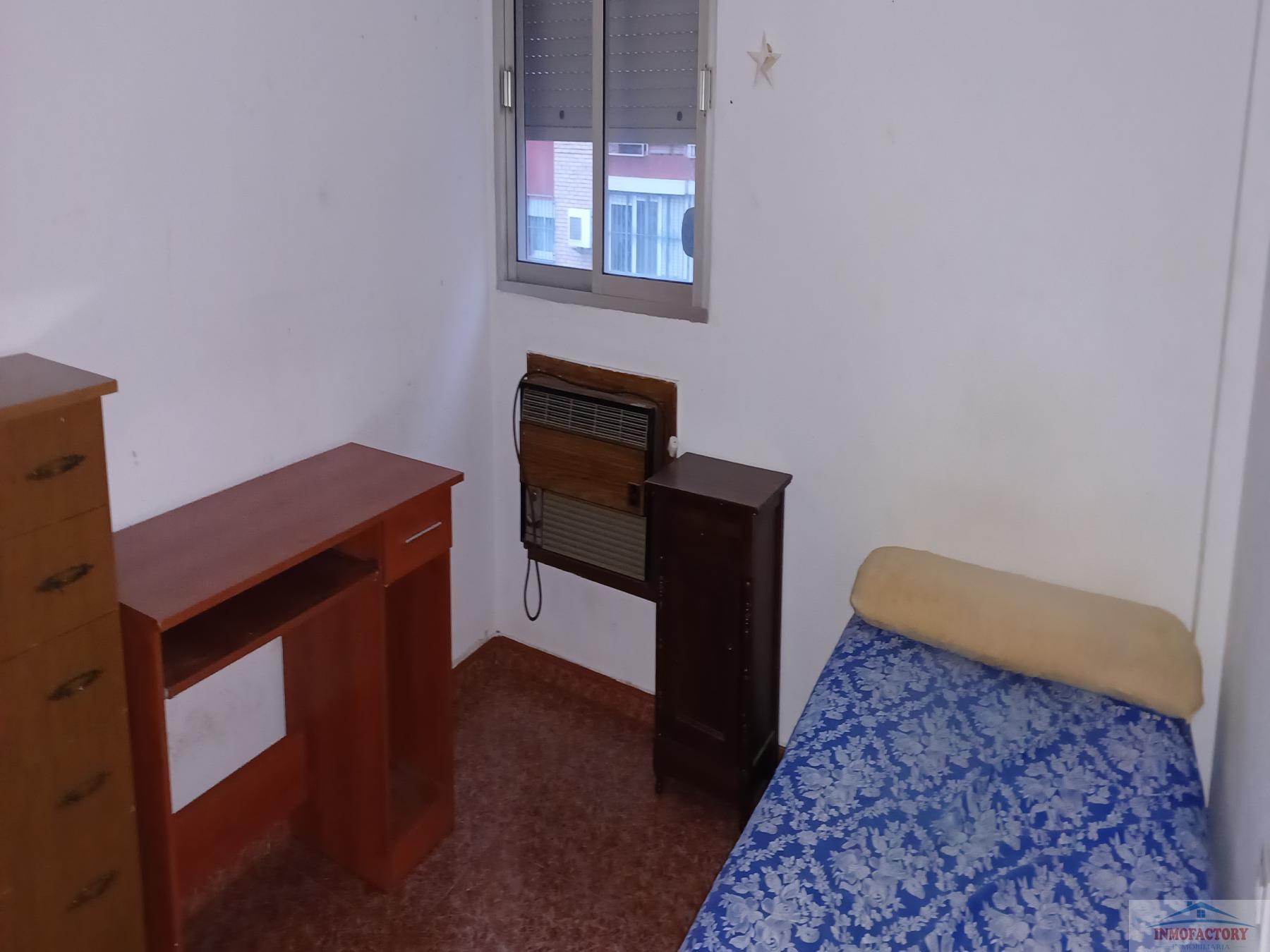 For sale of flat in Sevilla