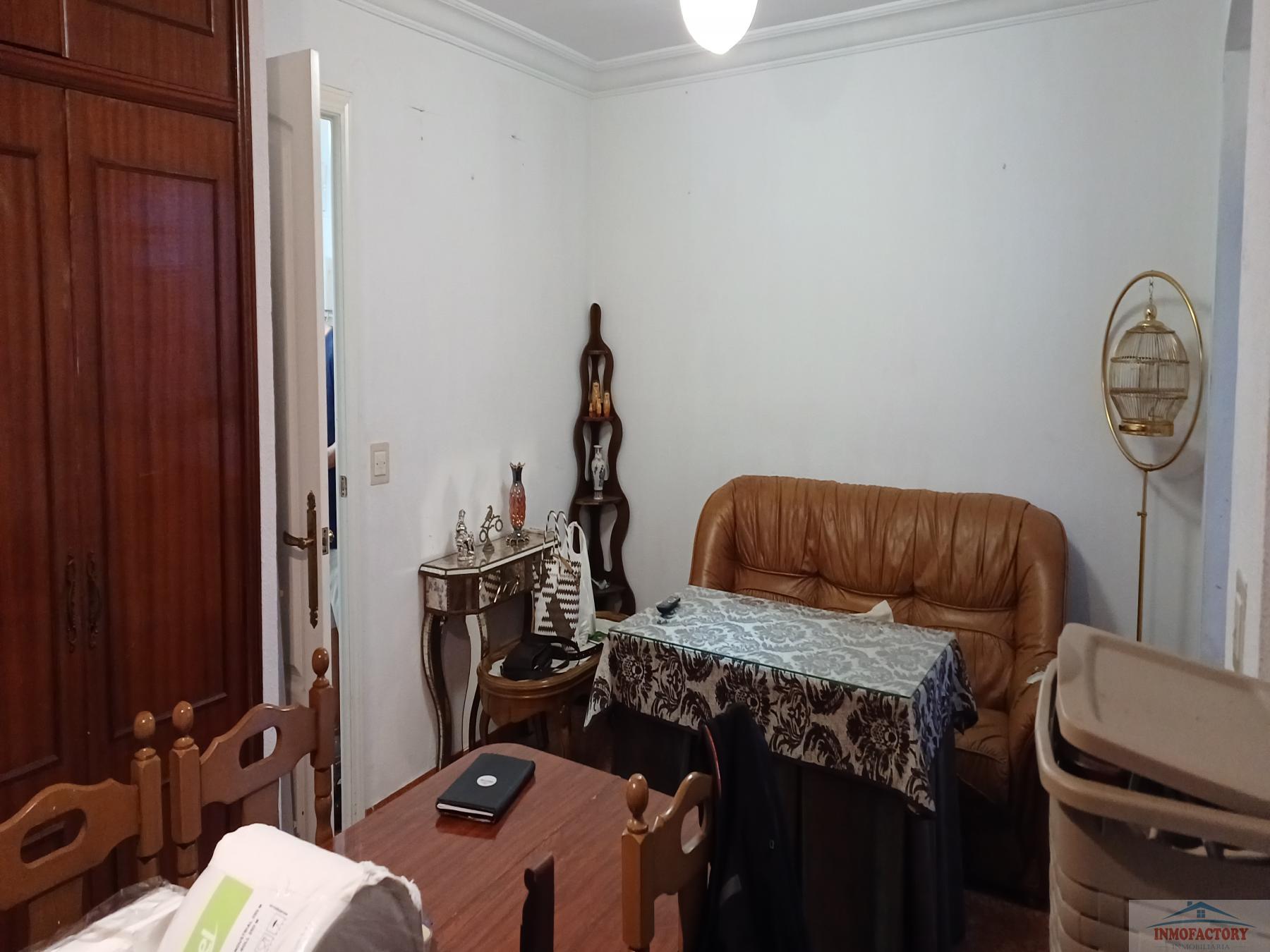 For sale of flat in Sevilla