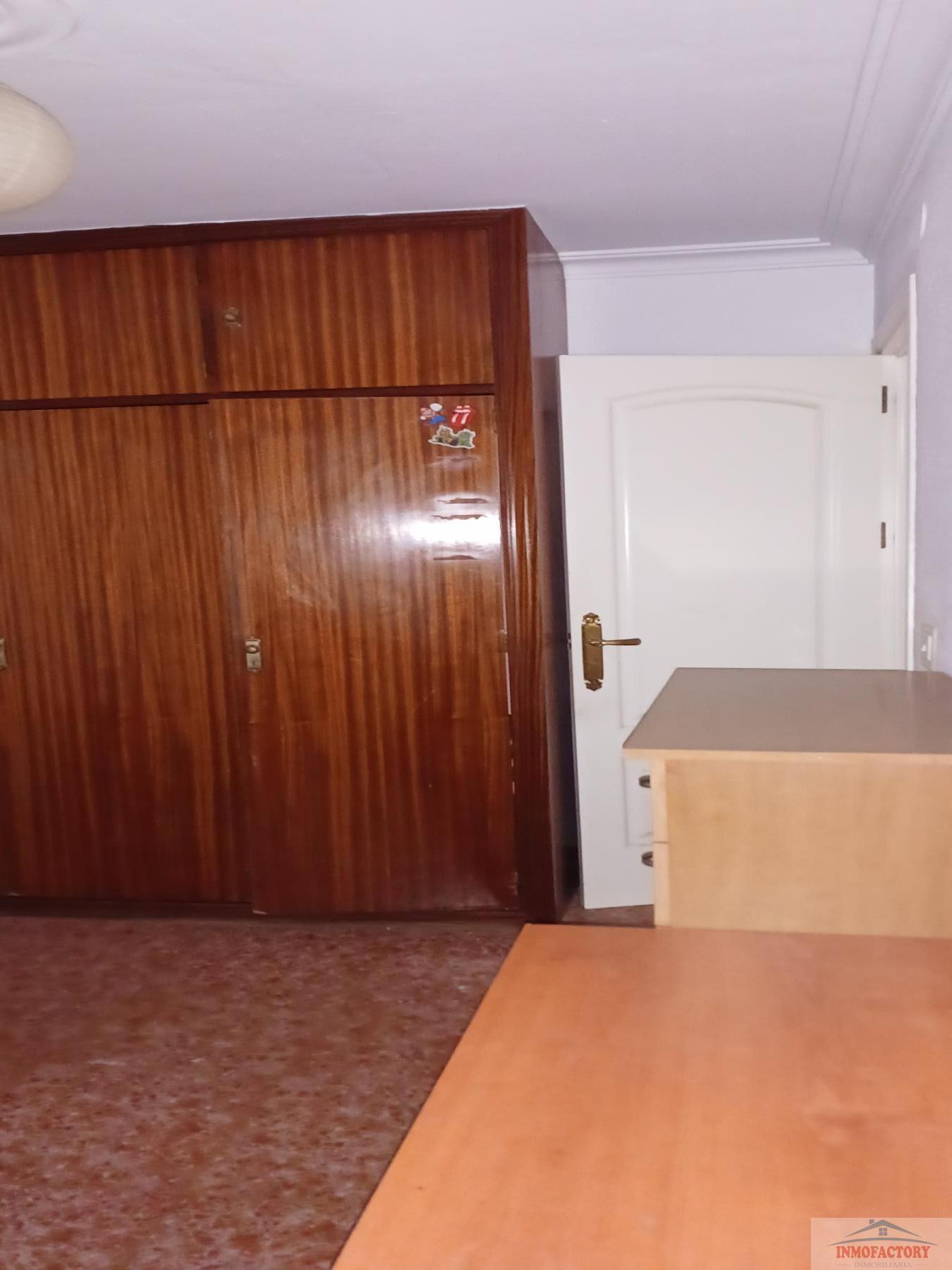 For sale of flat in Sevilla