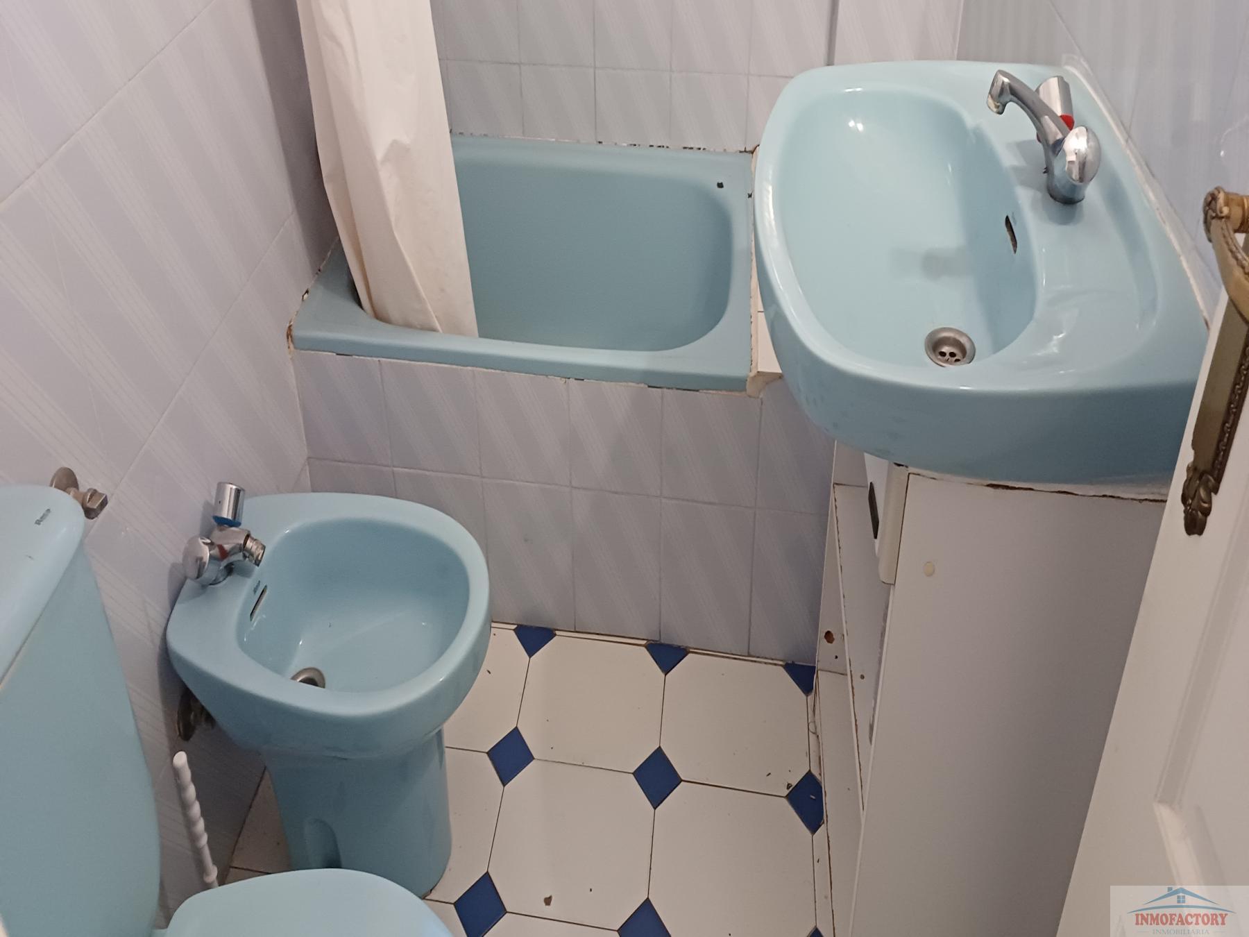 For sale of flat in Sevilla