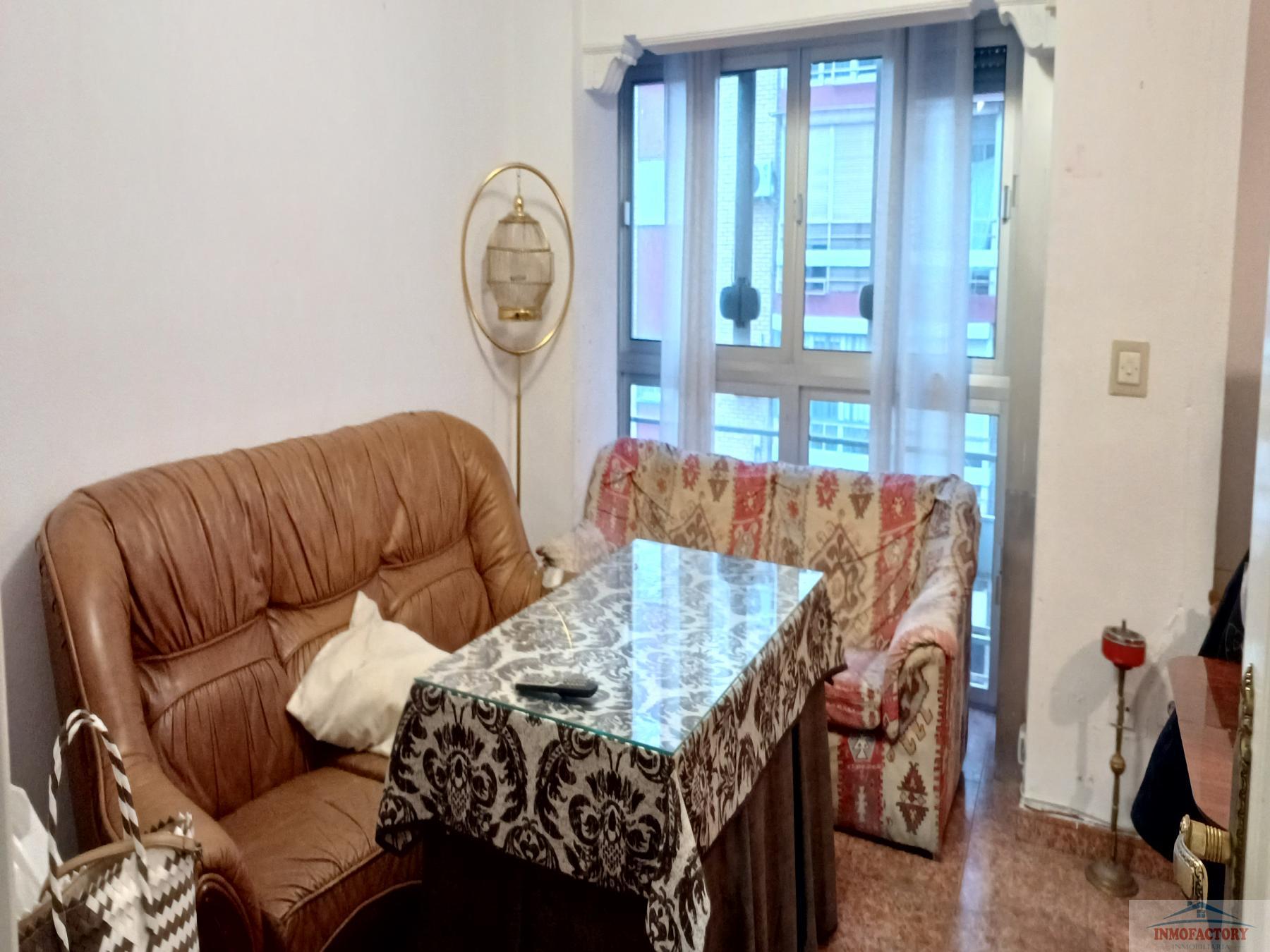 For sale of flat in Sevilla