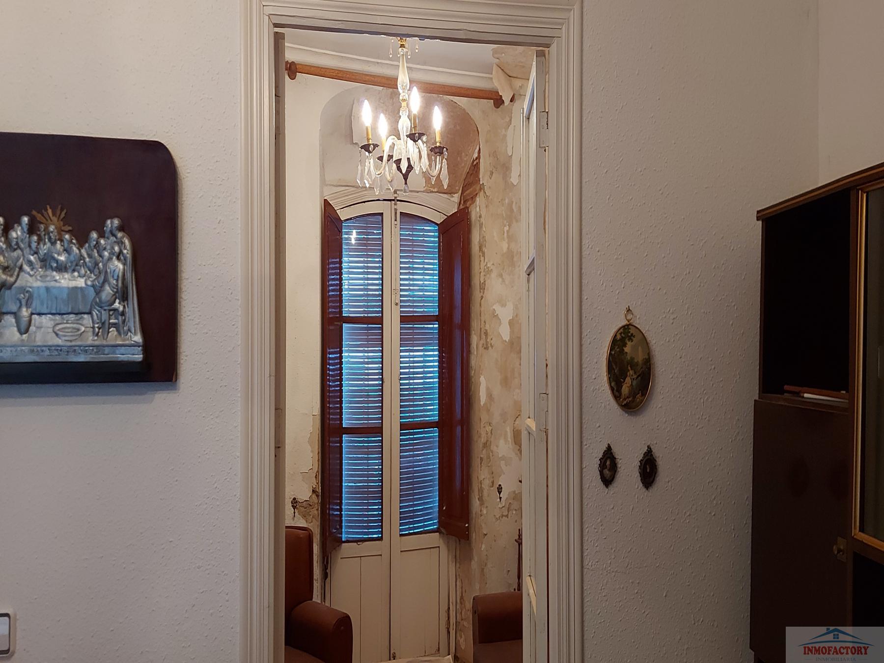 For sale of house in Sevilla