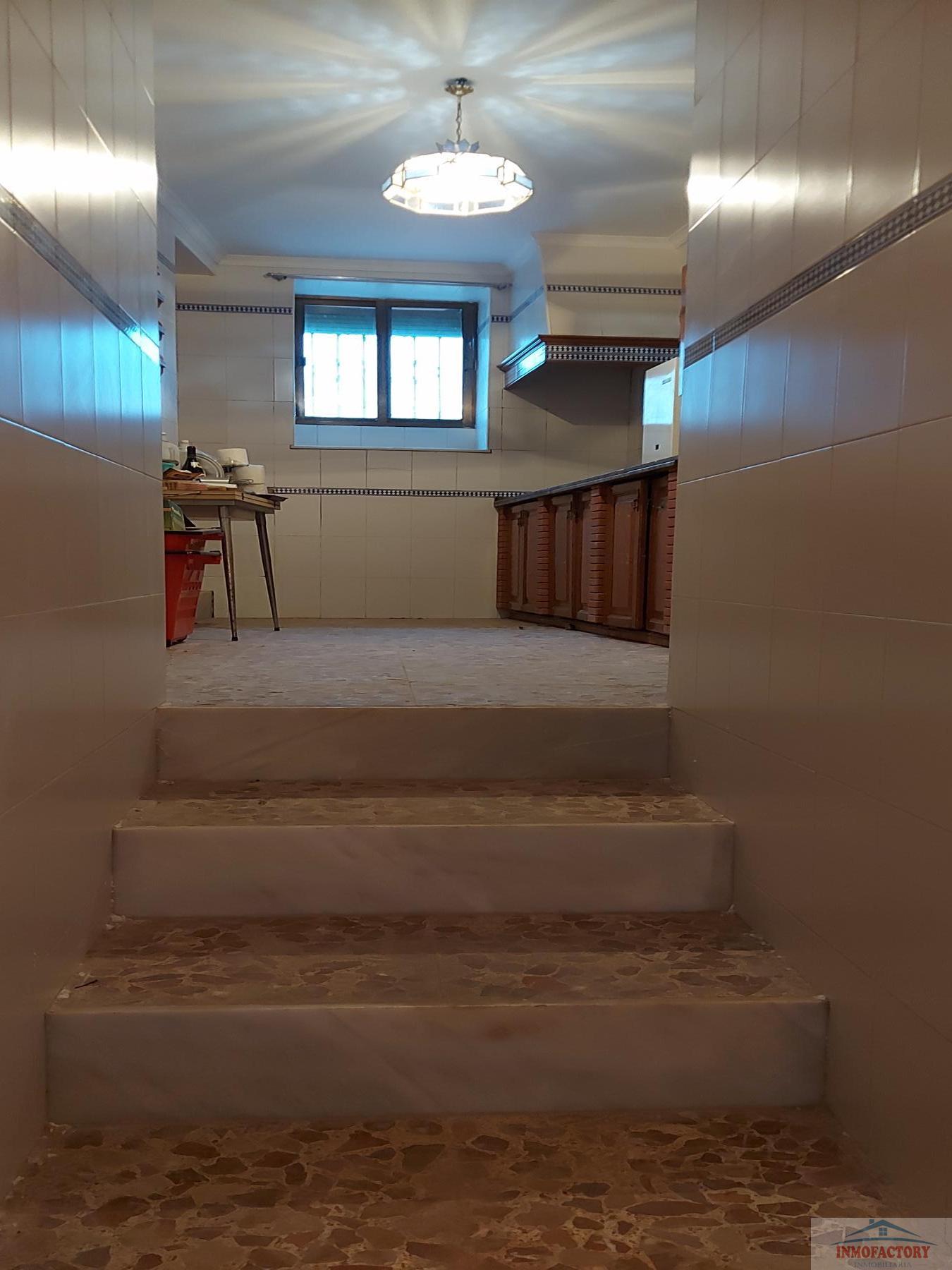 For sale of house in Sevilla