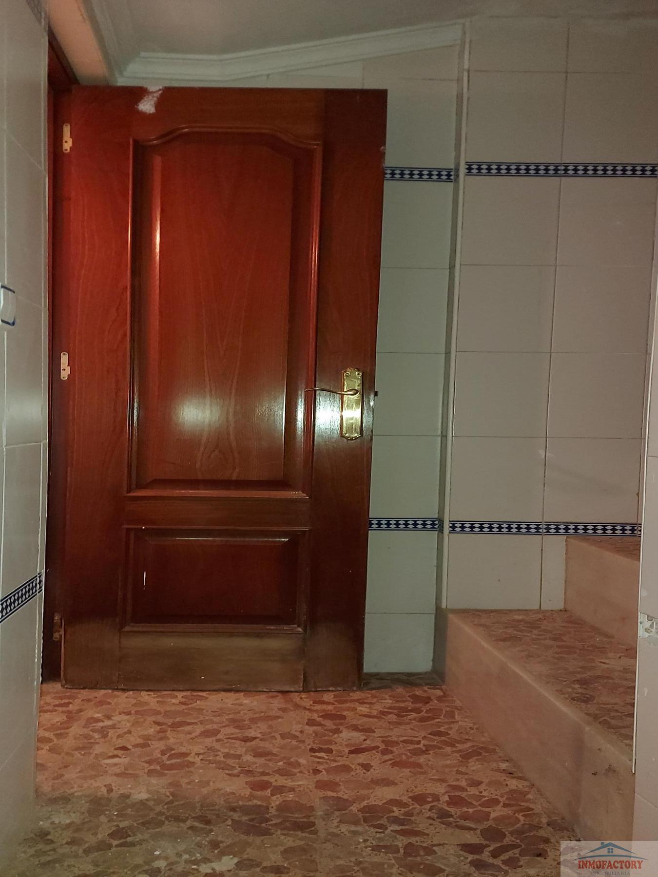 For sale of house in Sevilla