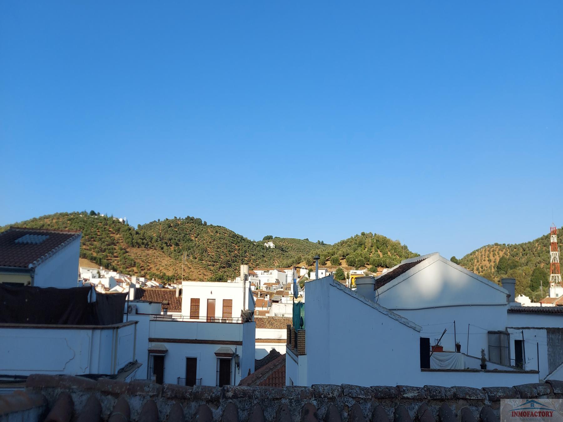 For sale of house in Sevilla