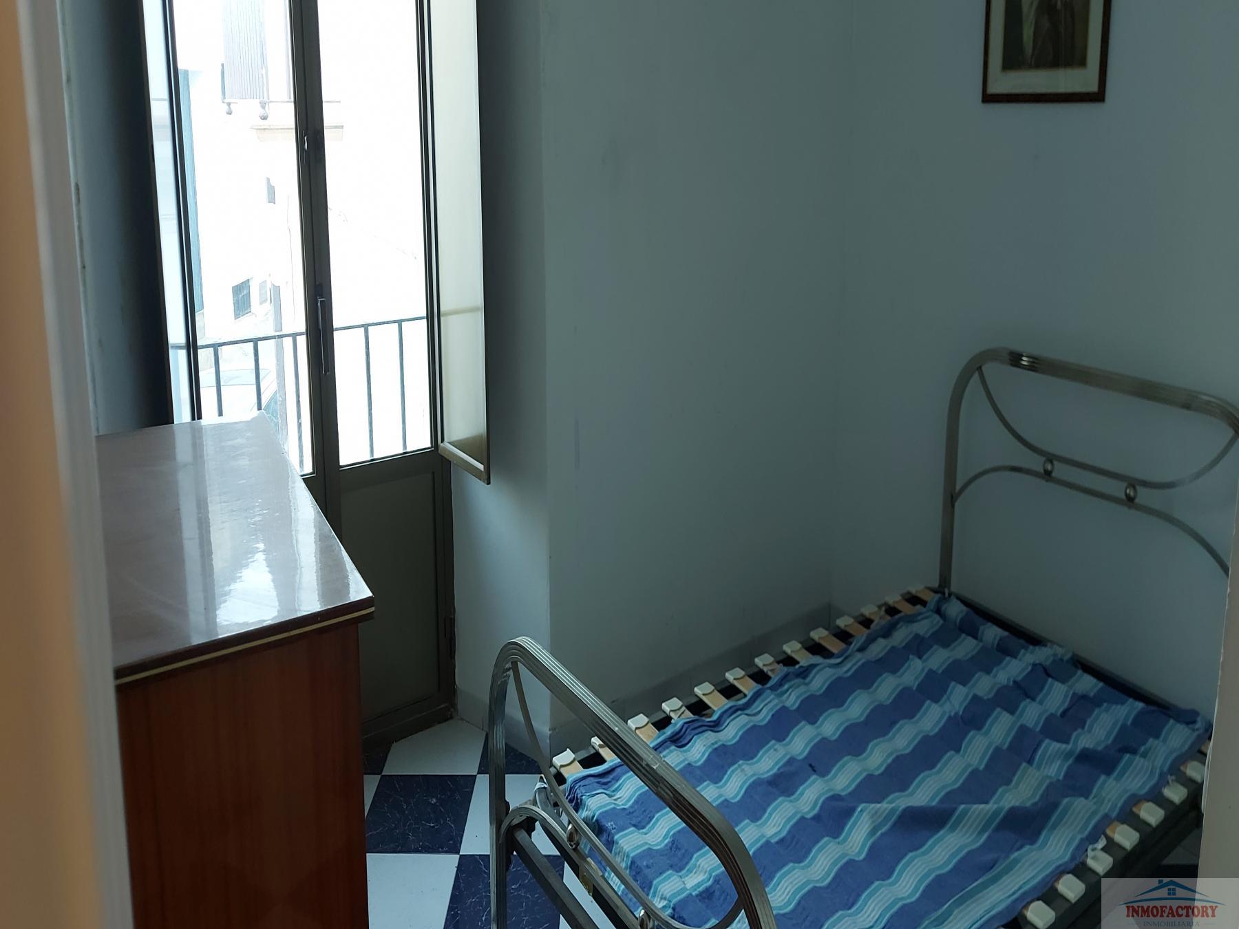 For sale of house in Sevilla