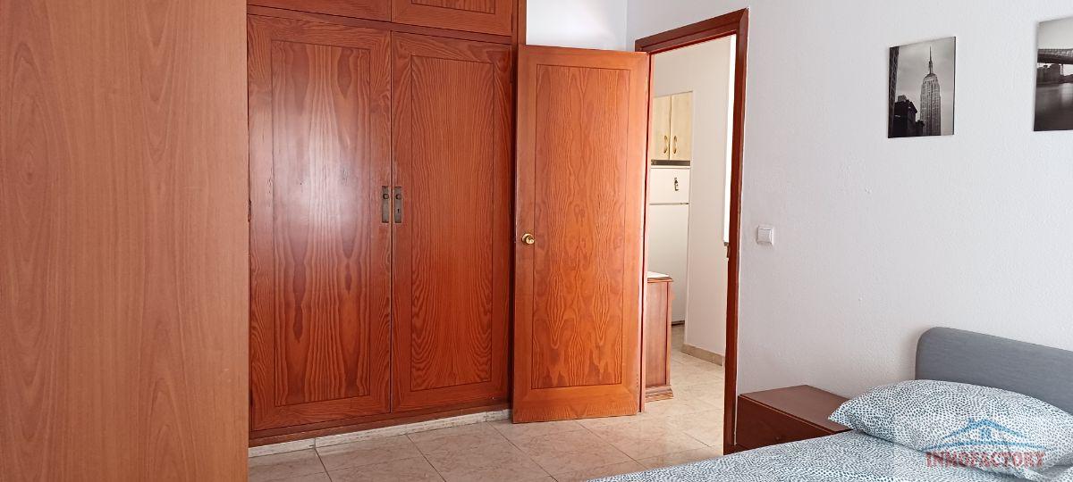 For rent of flat in Sevilla