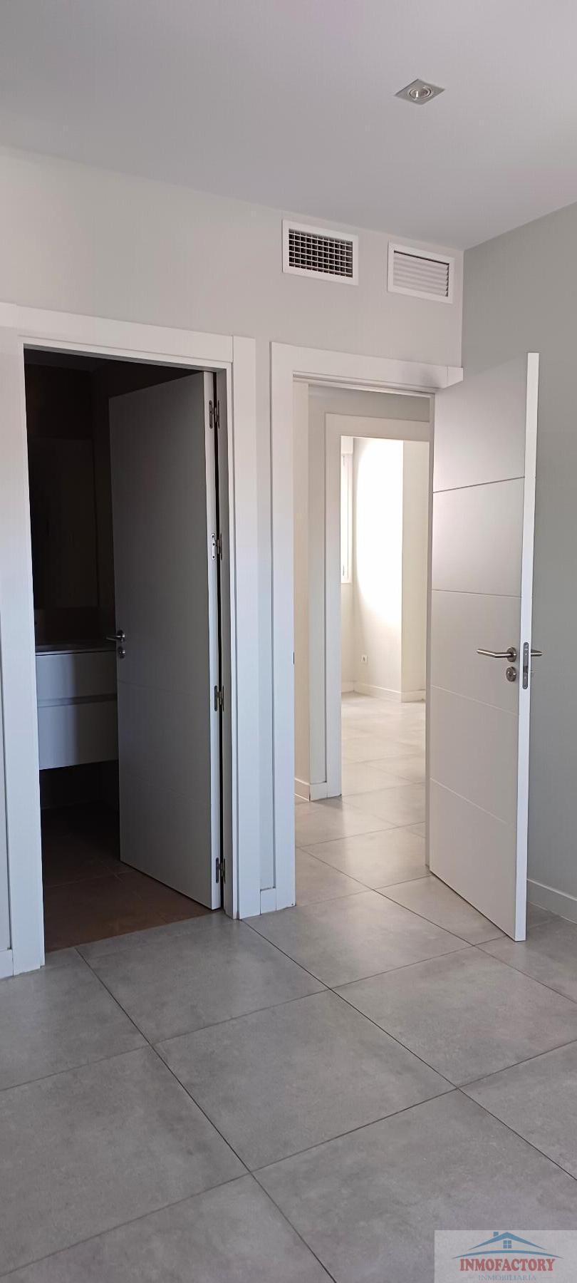 For rent of flat in Sevilla