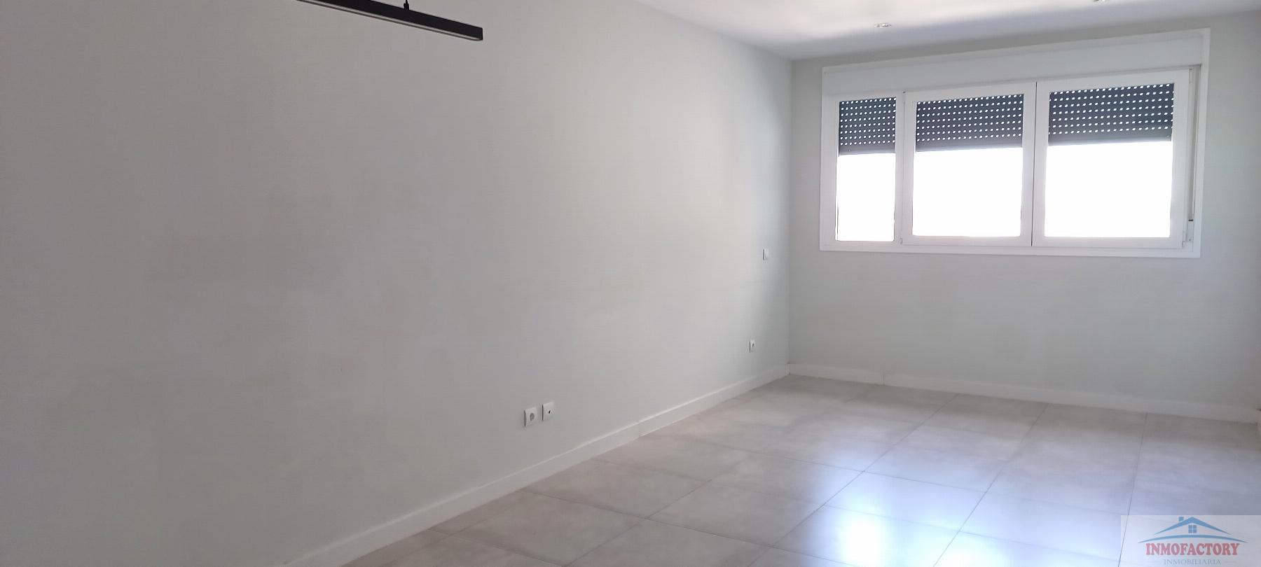 For rent of flat in Sevilla