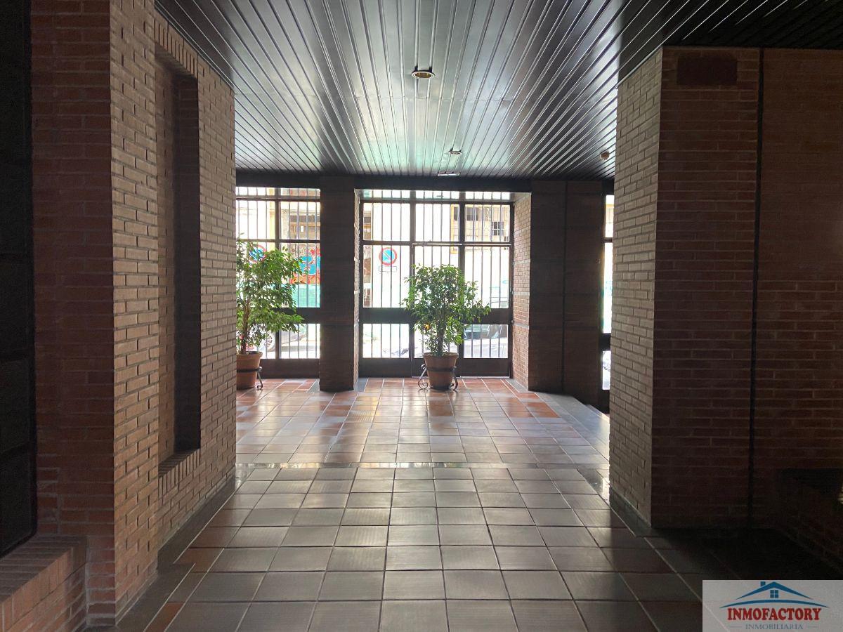 For rent of flat in Sevilla