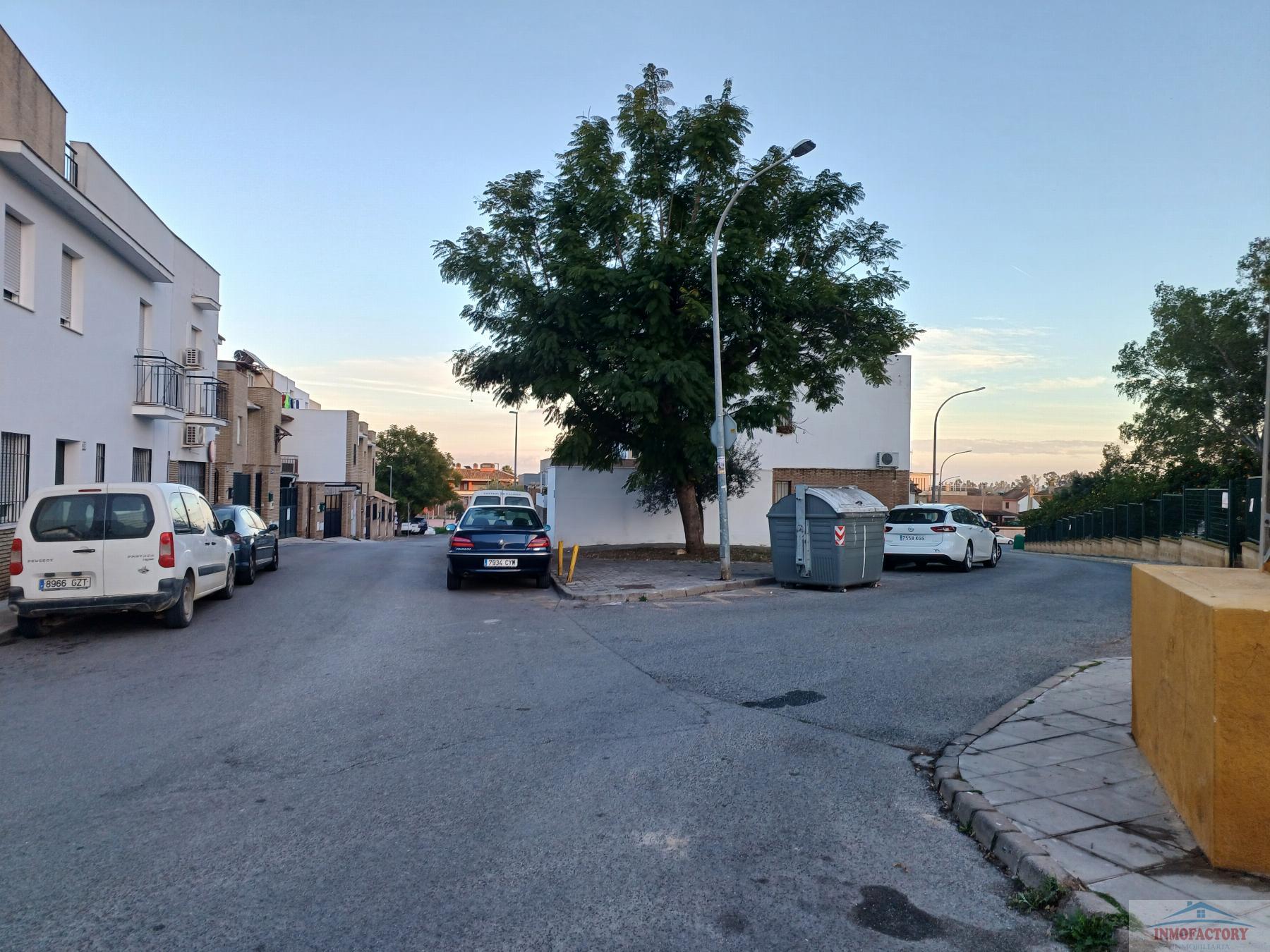 For sale of commercial in Coria del Río