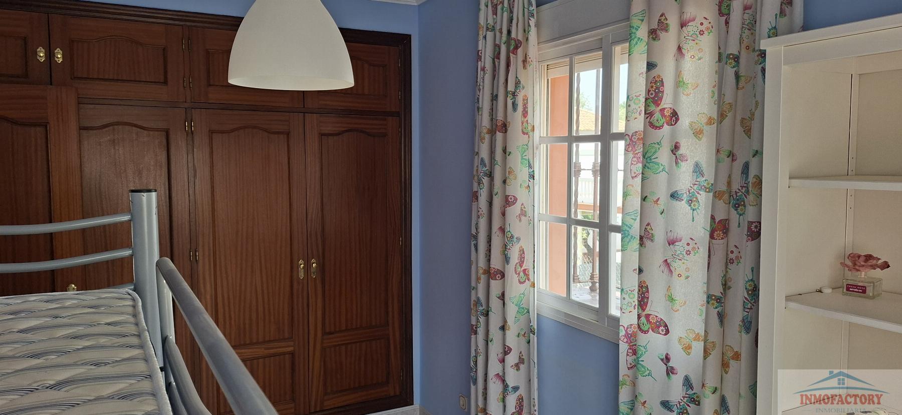 Venta de chalet en Salteras