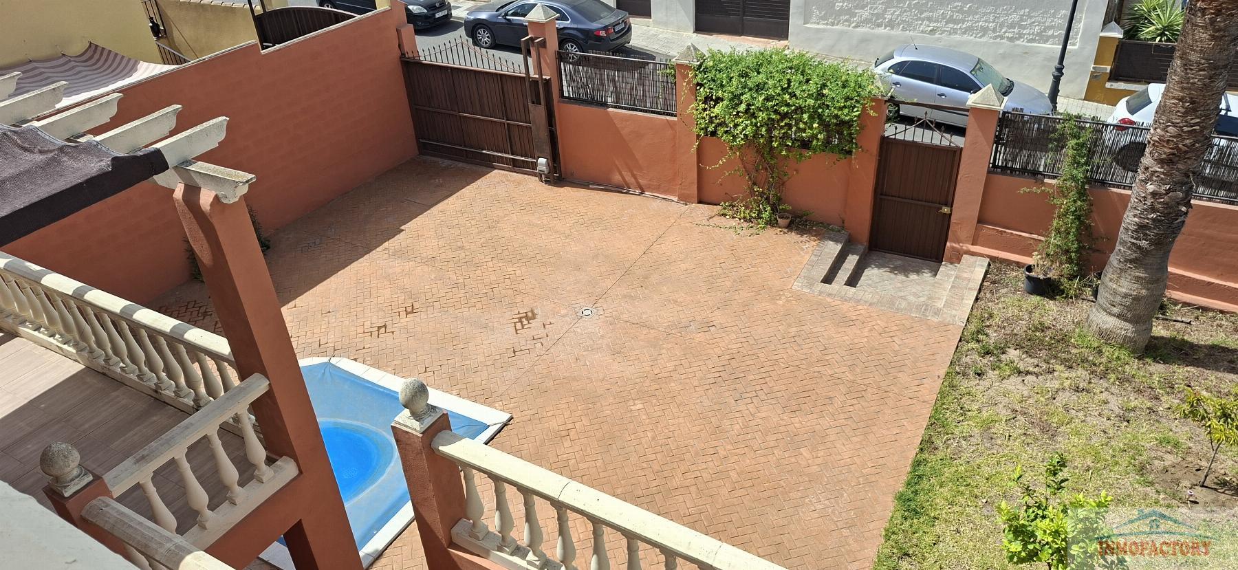 Venta de chalet en Salteras