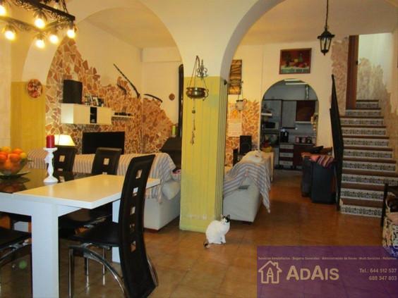 For sale of house in Ador